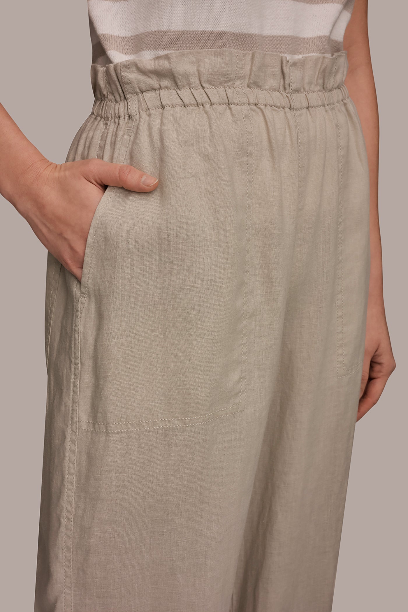 LINEN EXTRA HIGH-RISE PAPERBAG PANT VIEW 4 | Donna Karan Weekend Bottoms