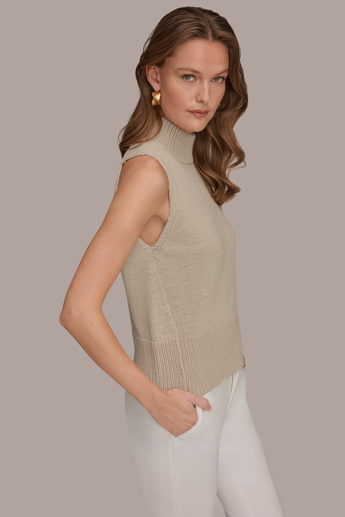 SLEEVELESS A-LINE SWEATER VIEW 3 | Donna Karan Weekend