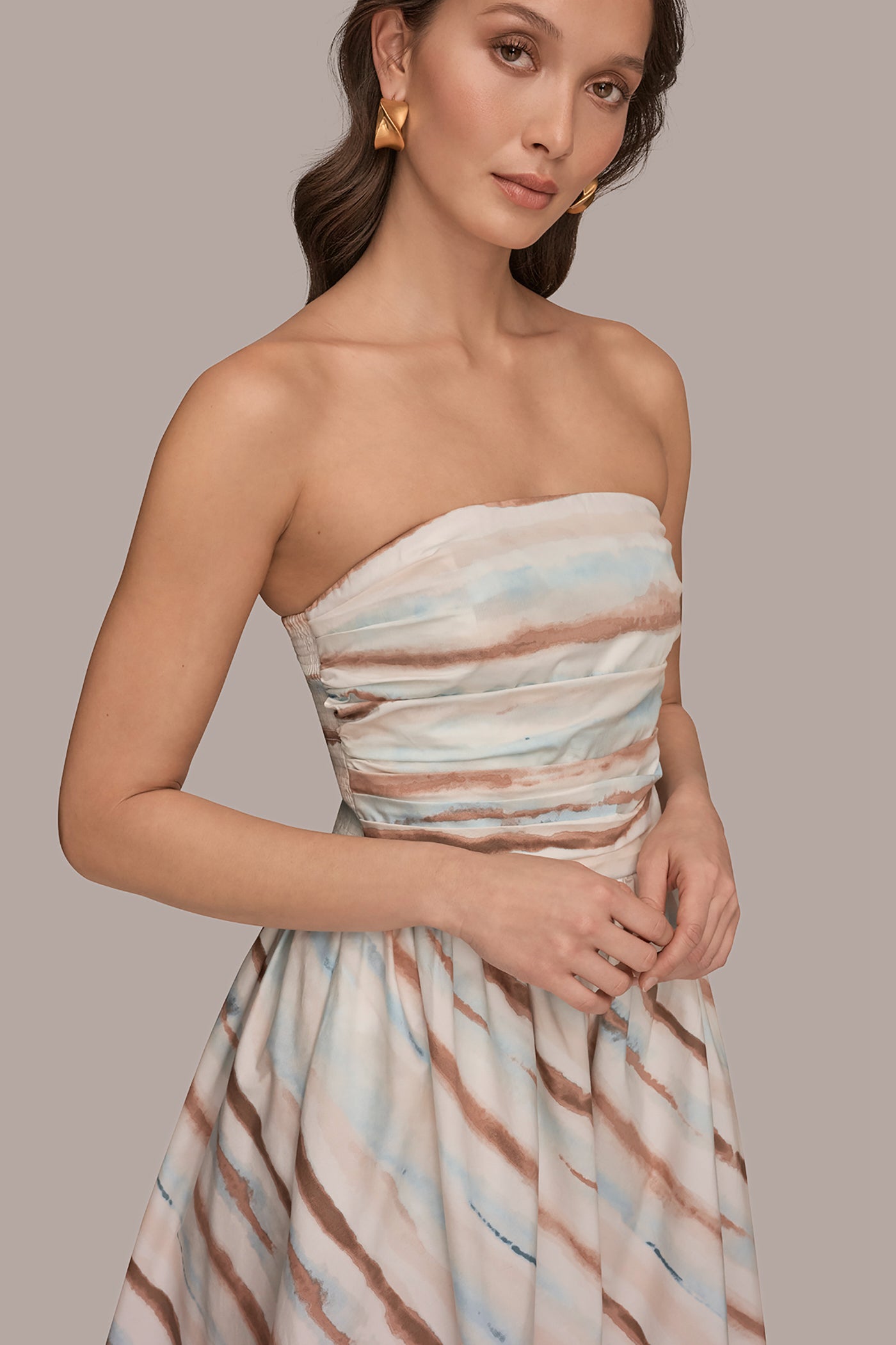 Donna Karan Weekend Women's Strapless Midi Dress - Watercolor Stripe Print - Size 10 Donna Karan Weekend Women's Strapless Midi Dress - Watercolor Stripe Print - Size 10