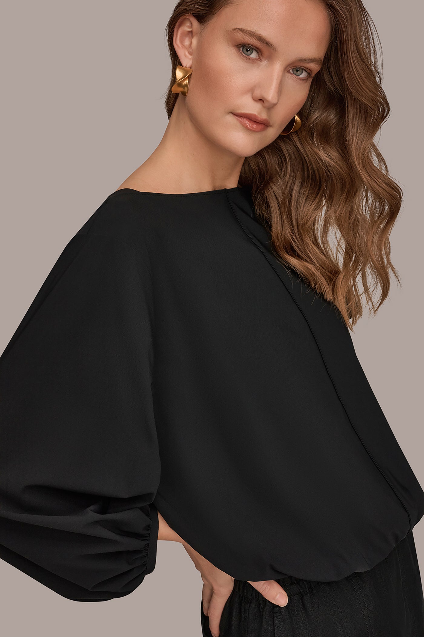 CROPPED BALLOON SLEEVE BLOUSE VIEW 4 | Donna Karan Weekend Tops