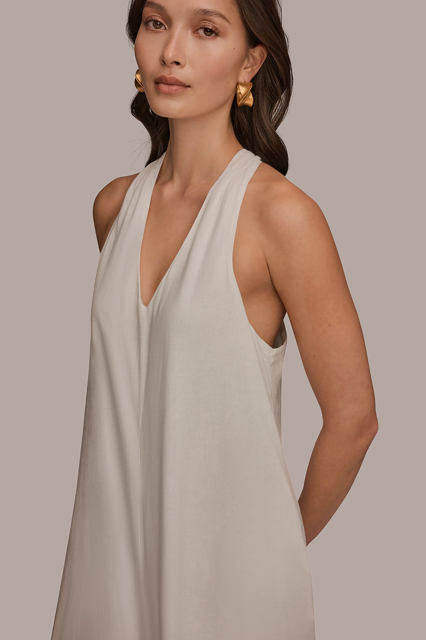 tied halter open back cotton linen midi dress Evelena Tie-Back Linen Midi Dress
