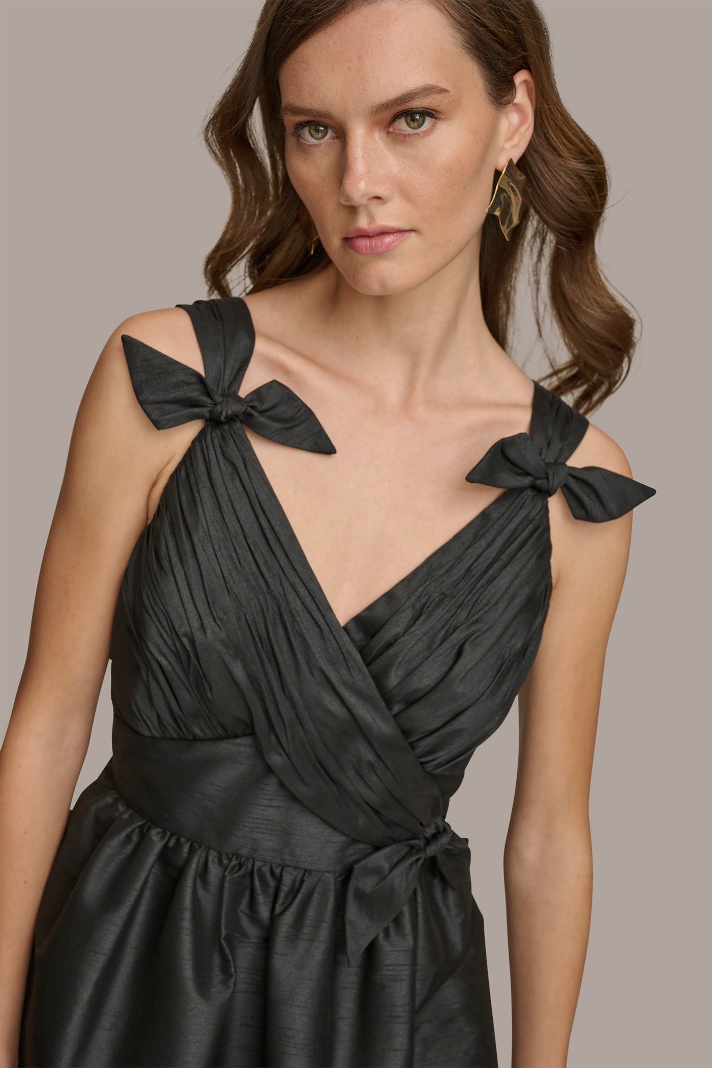 A LINE DRESS WITH BOWS VIEW 6 | Black Dresses