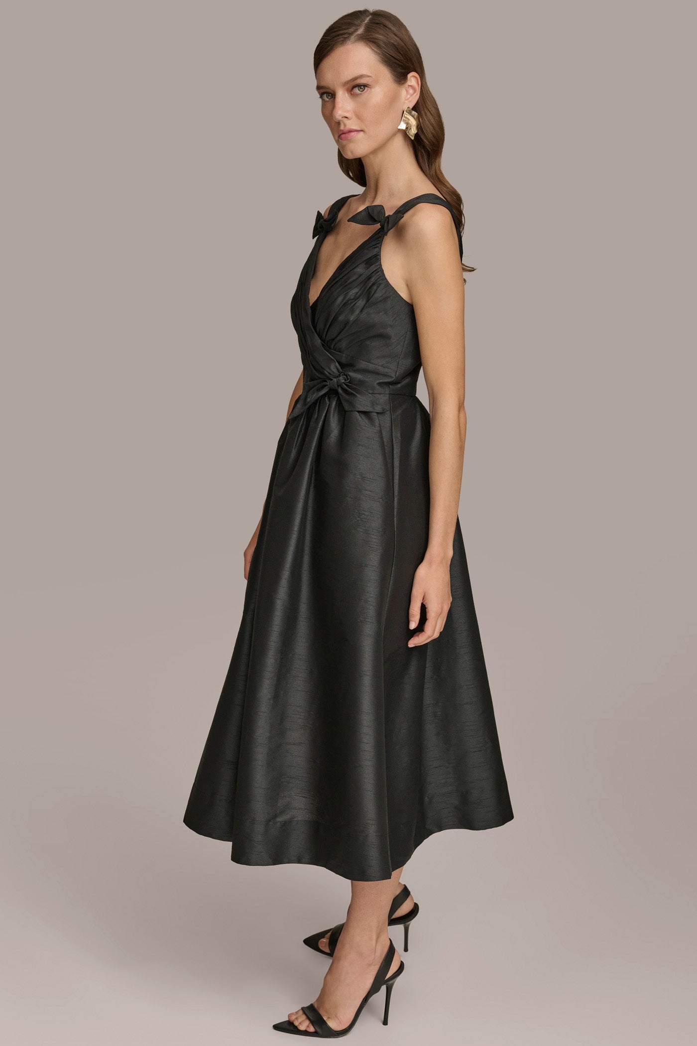 A LINE DRESS WITH BOWS VIEW 4 | Black Dresses