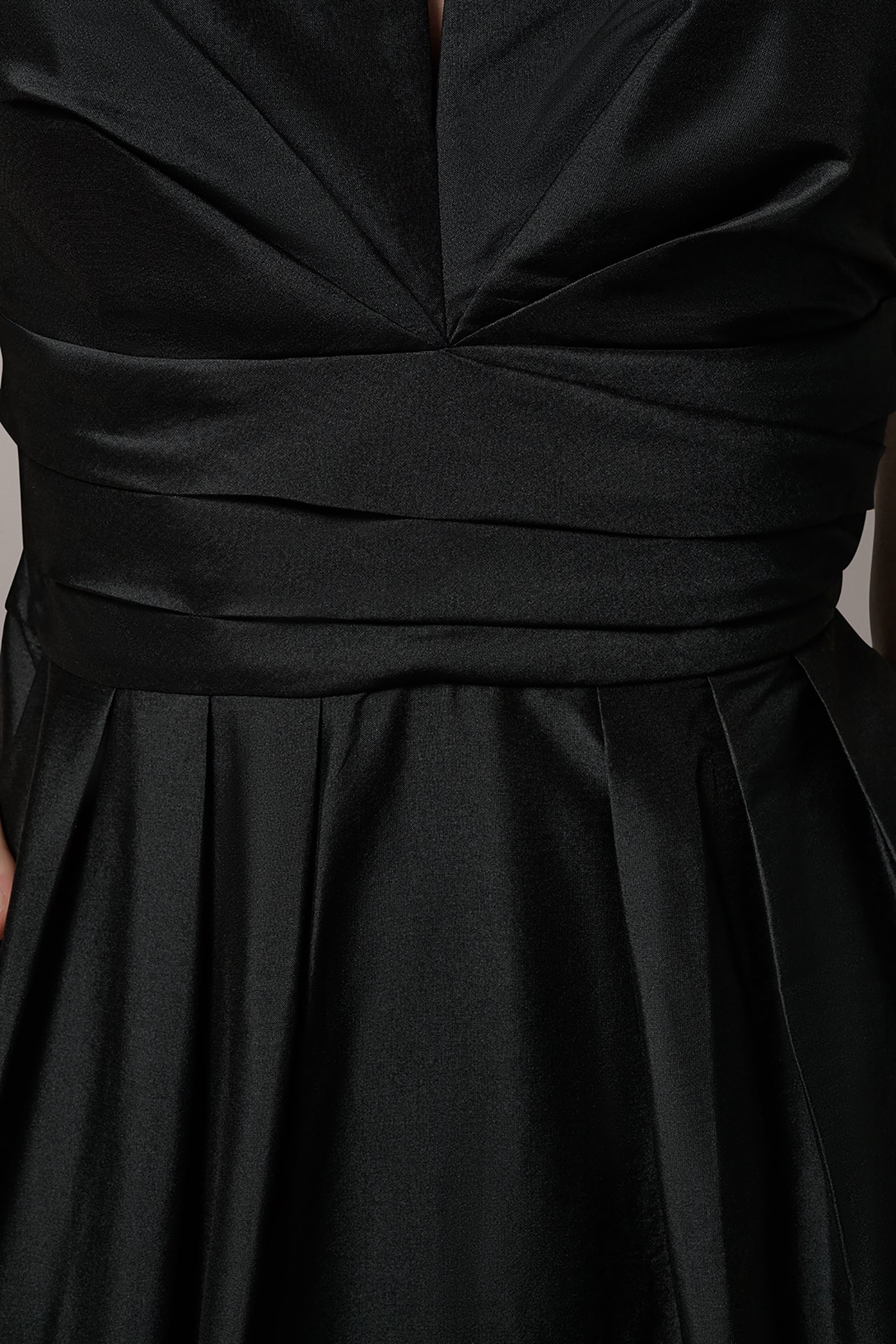 SLEEVELESS V-NECK TAFFETA MIDI COCKTAIL DRESS VIEW 6 | Cocktail & Party