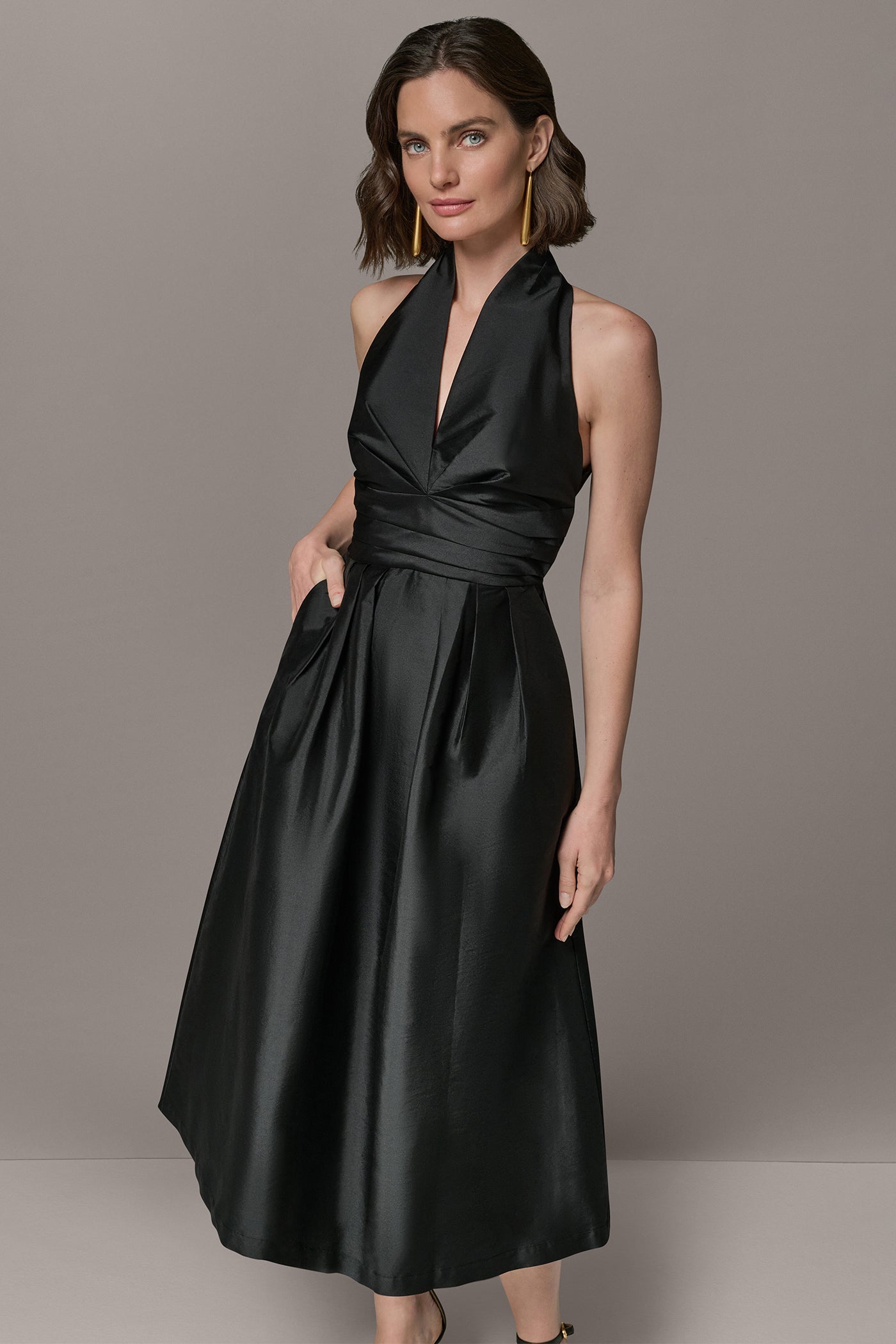 SLEEVELESS V-NECK TAFFETA MIDI COCKTAIL DRESS VIEW 7 | Cocktail & Party