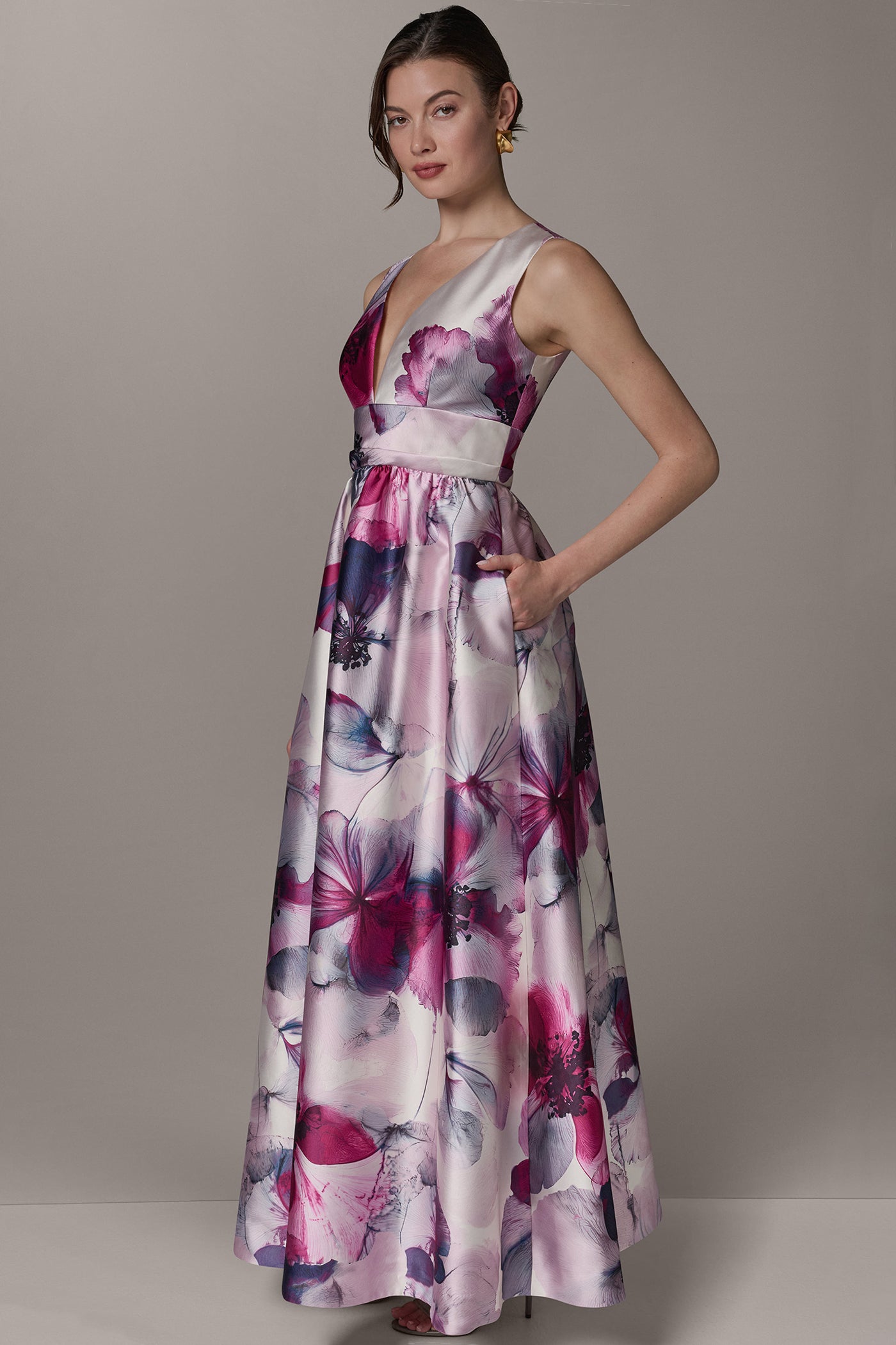 SLEEVELESS FIT AND FLARE GOWN VIEW 4 | Dresses & Jumpsuits