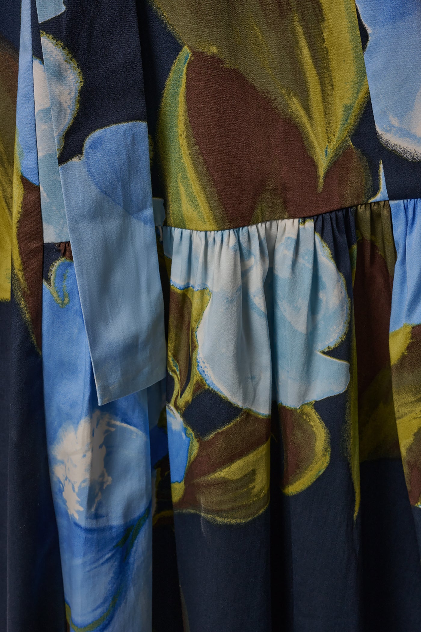 SLEEVELESS WRAP-EFFECT MIDI DRESS VIEW 6 | New clothing