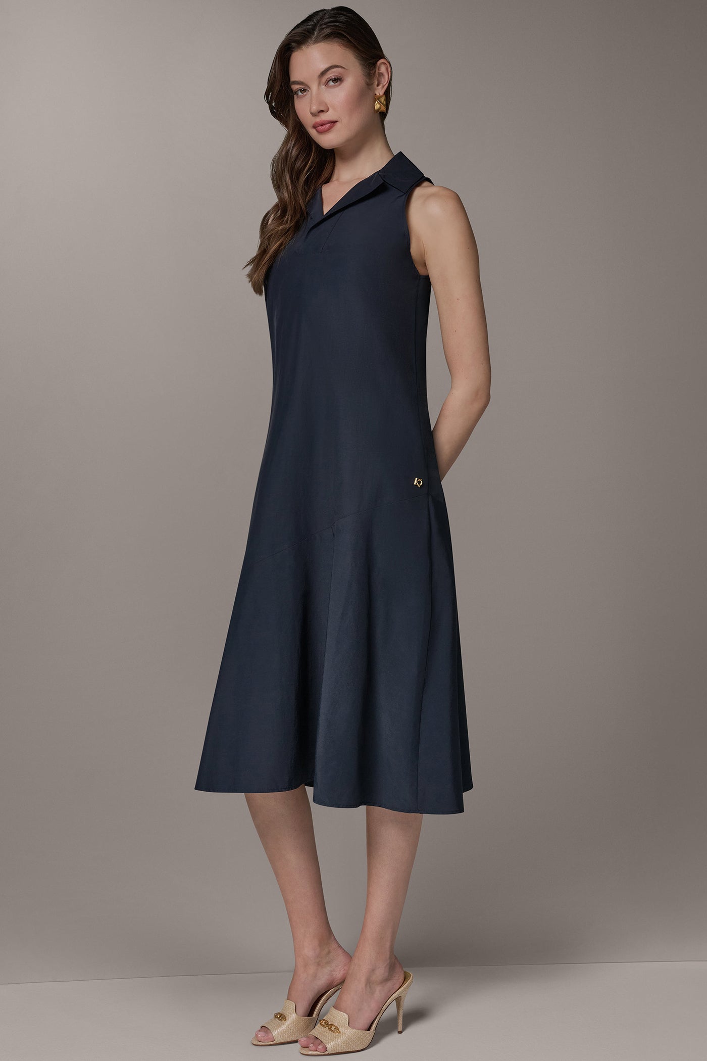 SLEEVELESS V-NECK MIDI DRESS VIEW 5