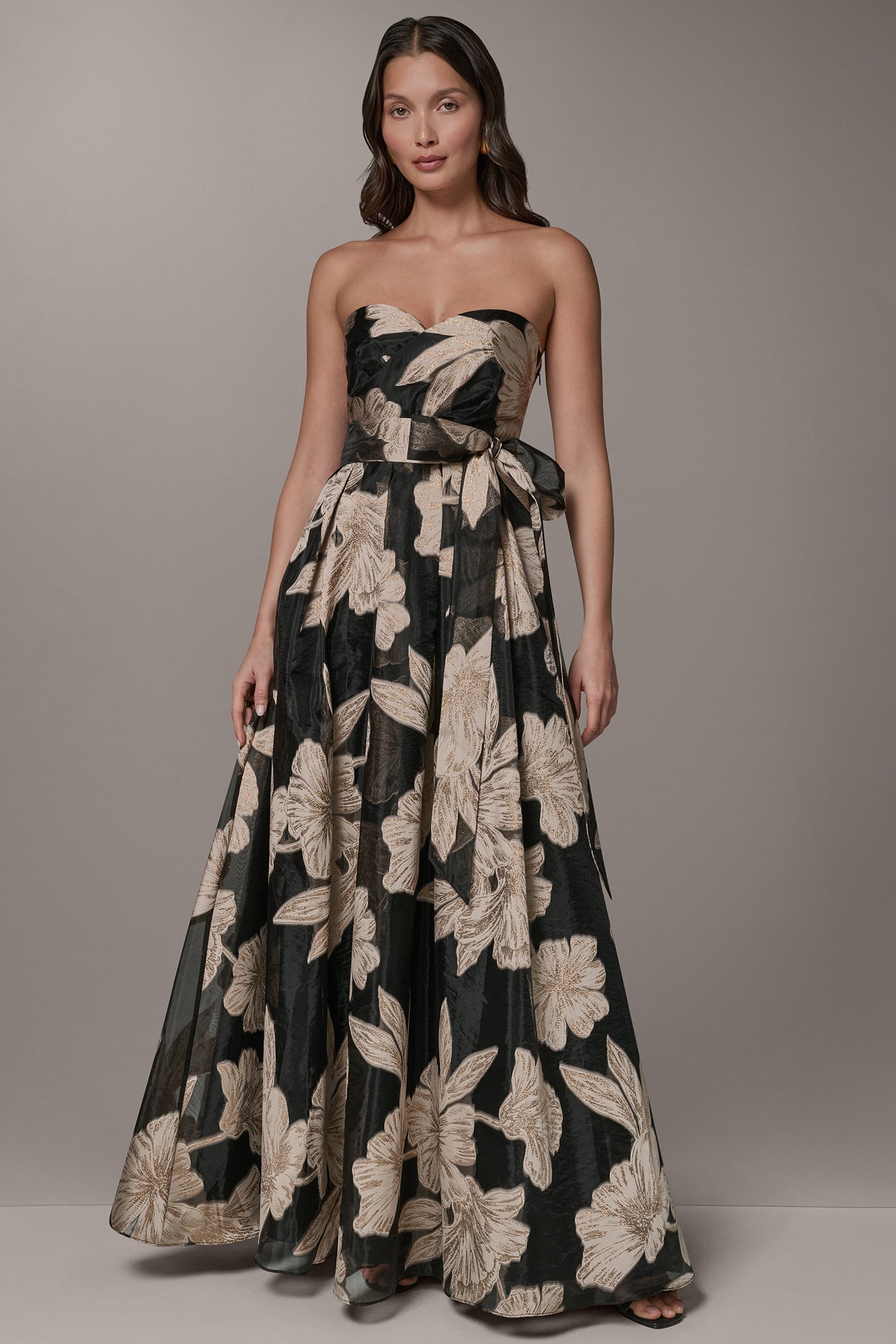 Donna Karan Women's Strapless Sweetheart Metallic Floral Ball Gown Dress in Black/Light Canvas Multi, Size 14