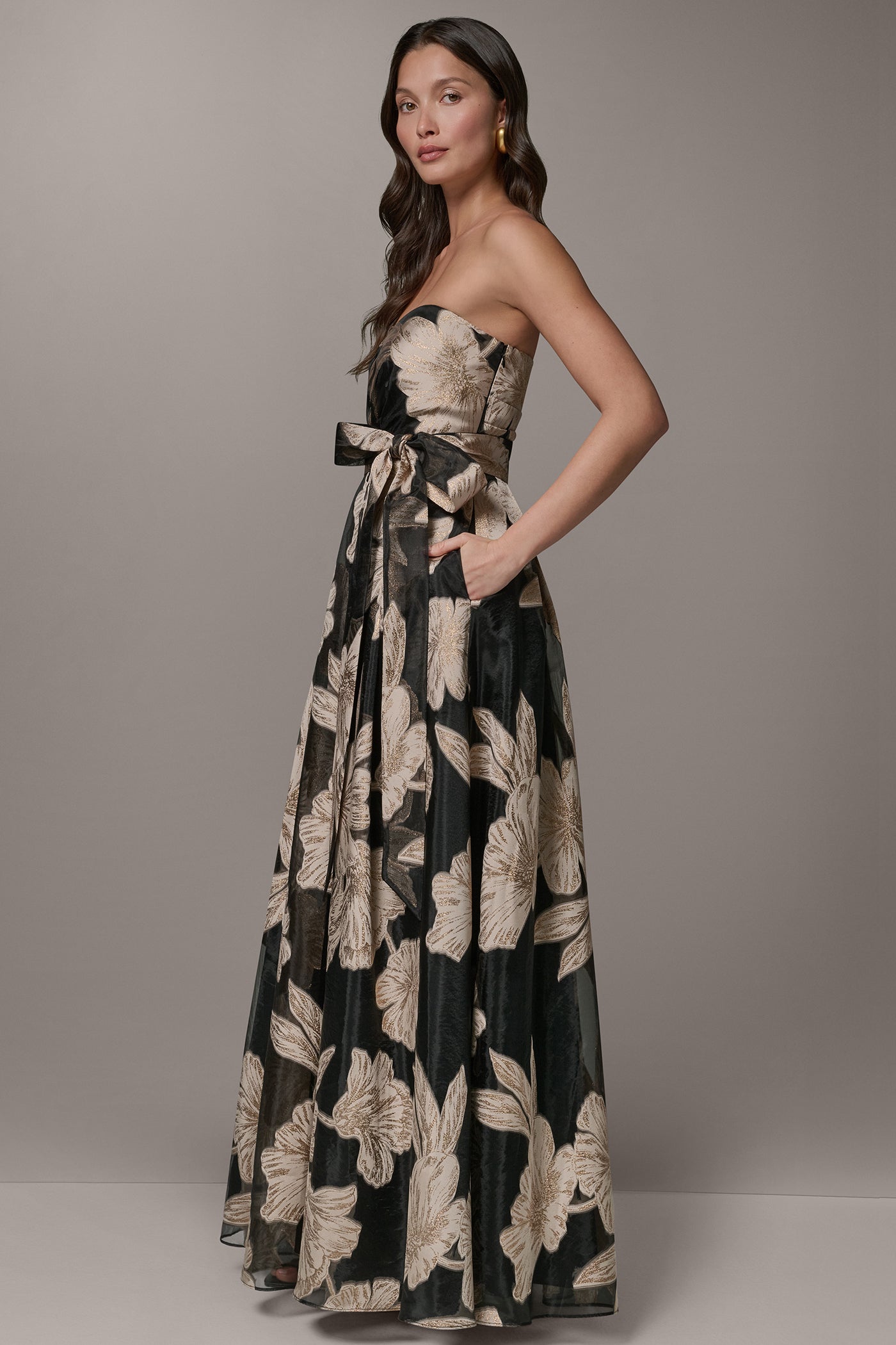 STRAPLESS SWEETHEART METALLIC FLORAL BALL GOWN VIEW 4 | Summer Collection