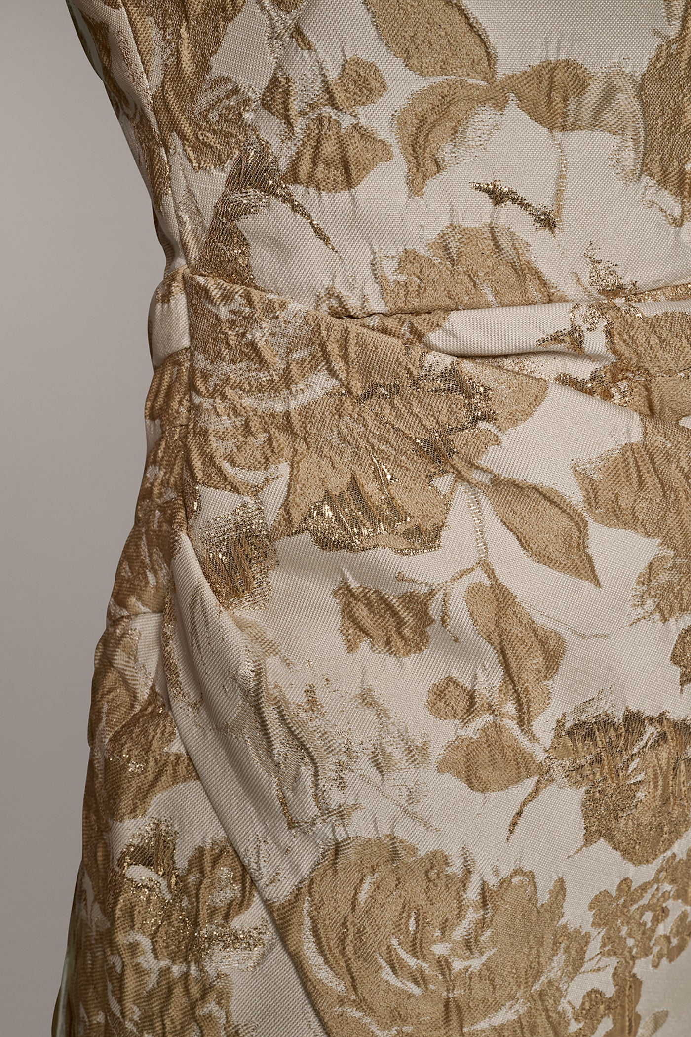 SLEEVELESS FLORAL MIDI SHEATH DRESS VIEW 6