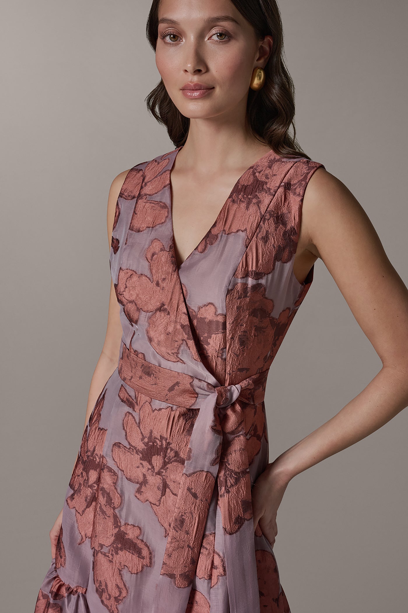 SLEEVELESS FLORAL MIDI FIT AND FLARE DRESS VIEW 4 | Summer Collection