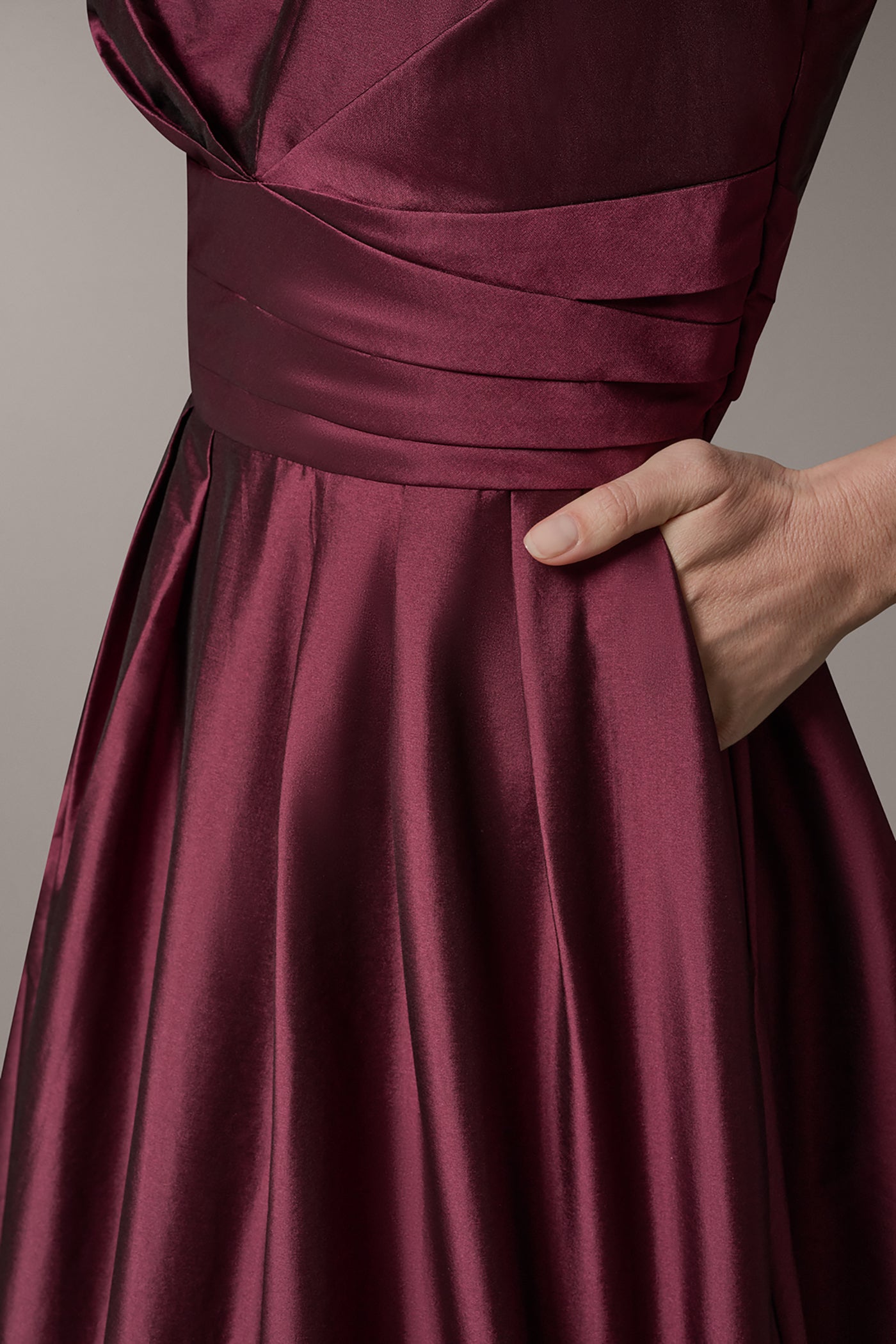 SLEEVELESS V-NECK TAFFETA MIDI COCKTAIL DRESS VIEW 8 | Dresses & Jumpsuits
