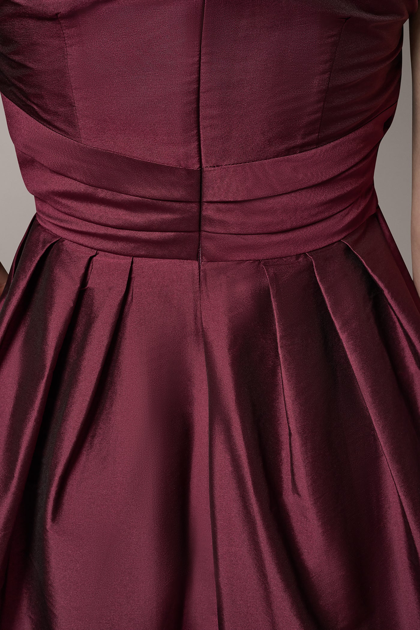 SLEEVELESS V-NECK TAFFETA MIDI COCKTAIL DRESS VIEW 6 | Dresses & Jumpsuits