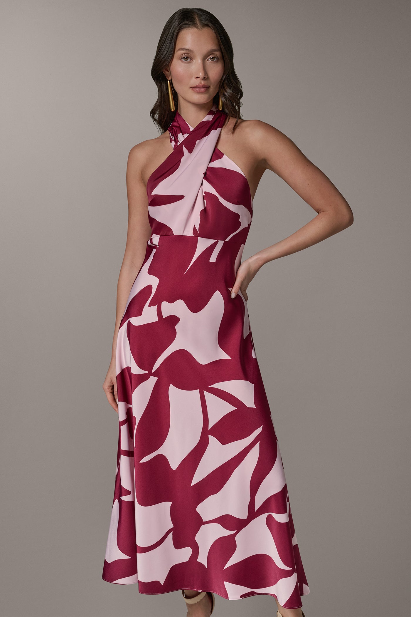 Sleeveless Halter Neck A Line Dress | A-Line Dress | Donna Karan Sleeveless Halter Neck A Line Dress | A-Line Dress | Donna Karan