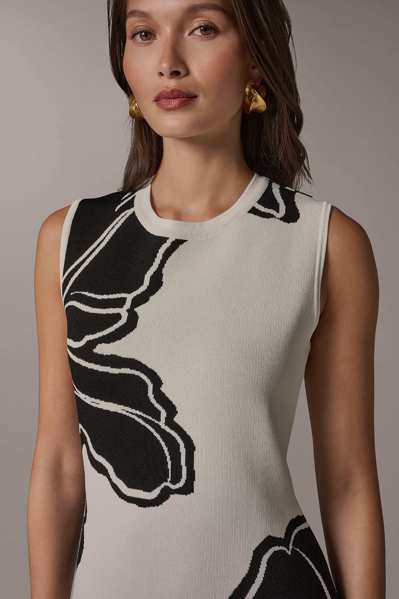 SLEEVELESS MIDI SWEATER DRESS (alternate view)