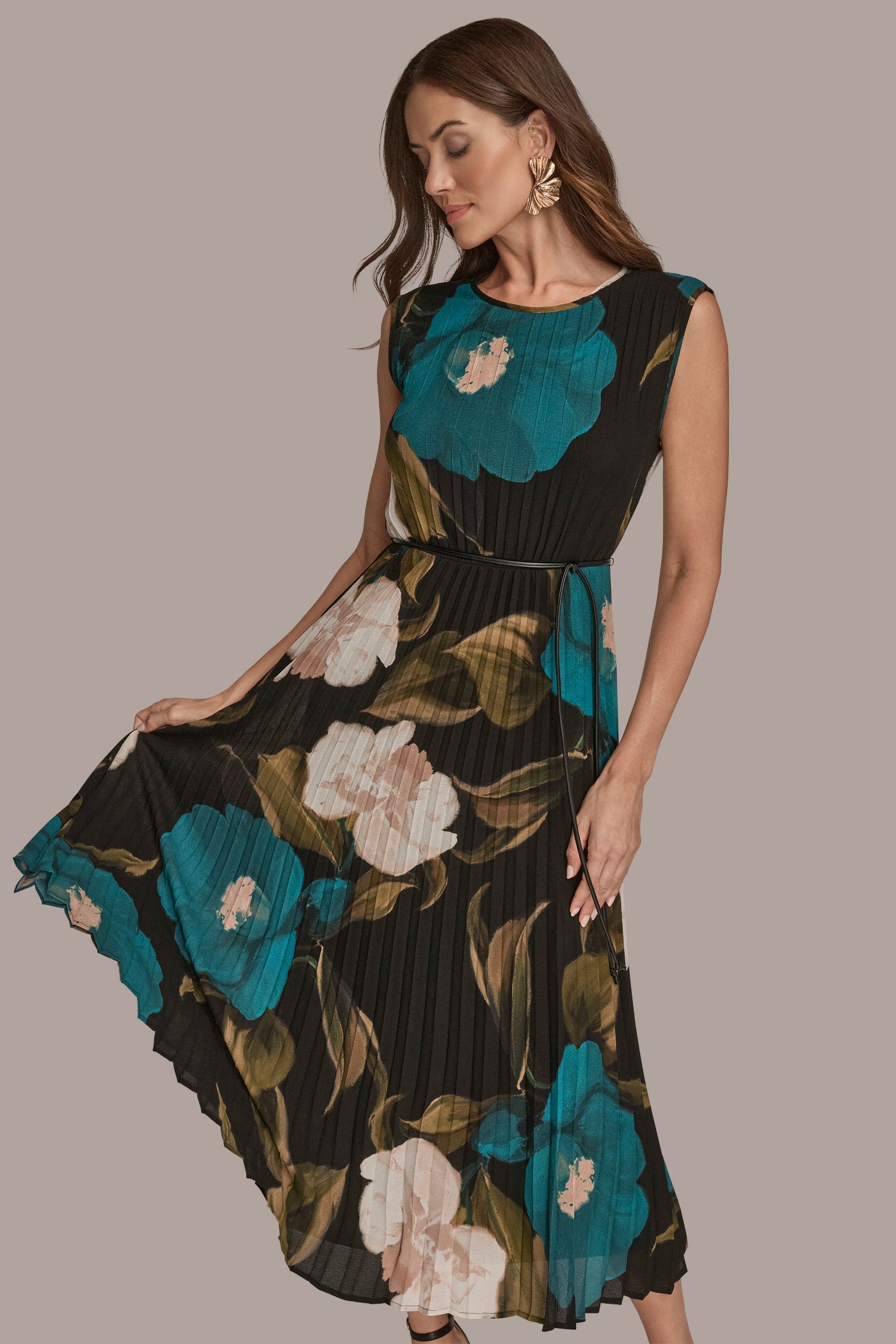 BELTED FLORAL PLEATED MAXI DRESS VIEW 7 | Fall Collection