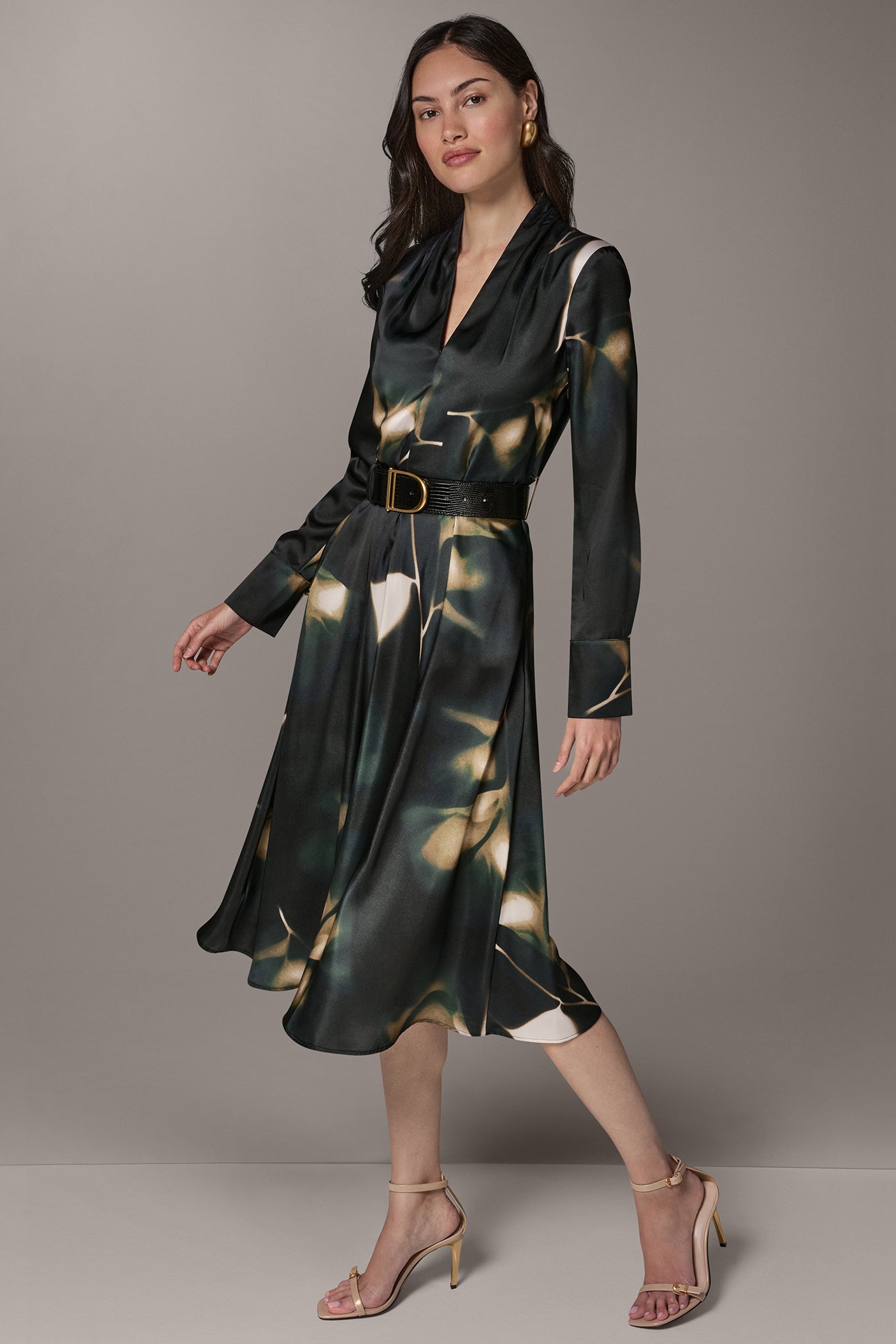 FLORAL HIGH V-NECK MIDI DRESS VIEW 2