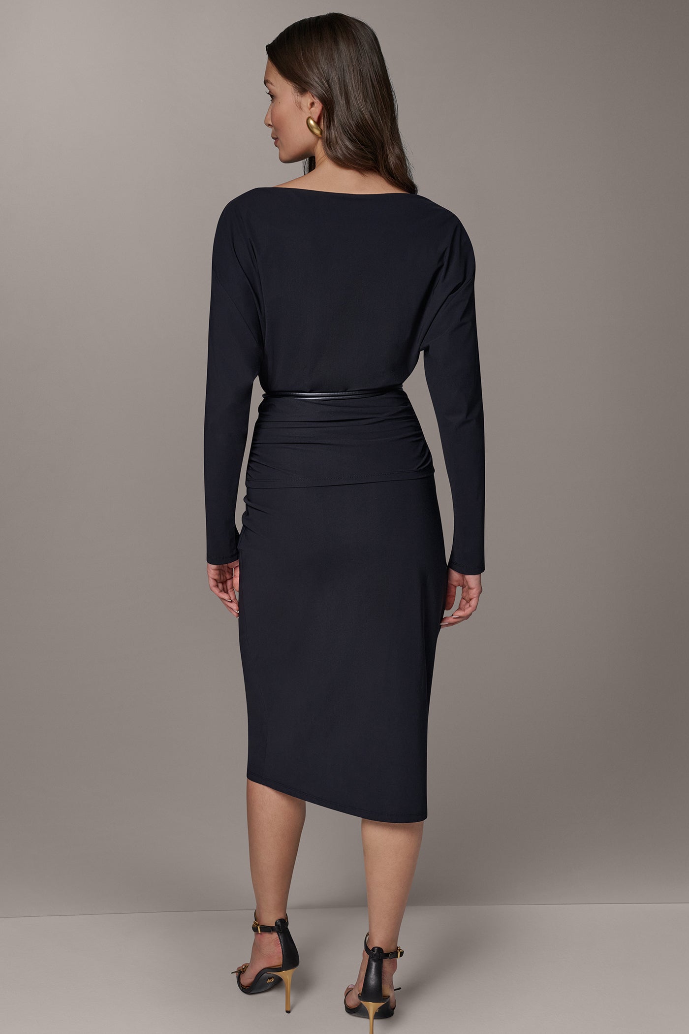 LUXE TOP AND PENCIL SKIRT VIEW 3
