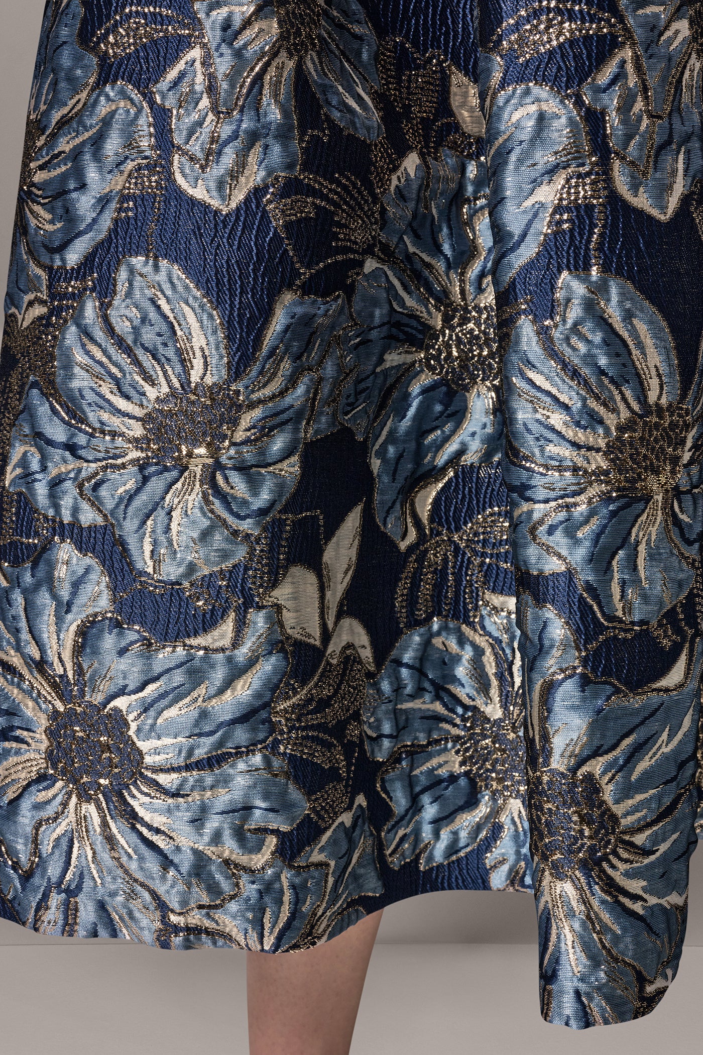 FLORAL JACQUARD STRAPLESS MIDI GOWN VIEW 6