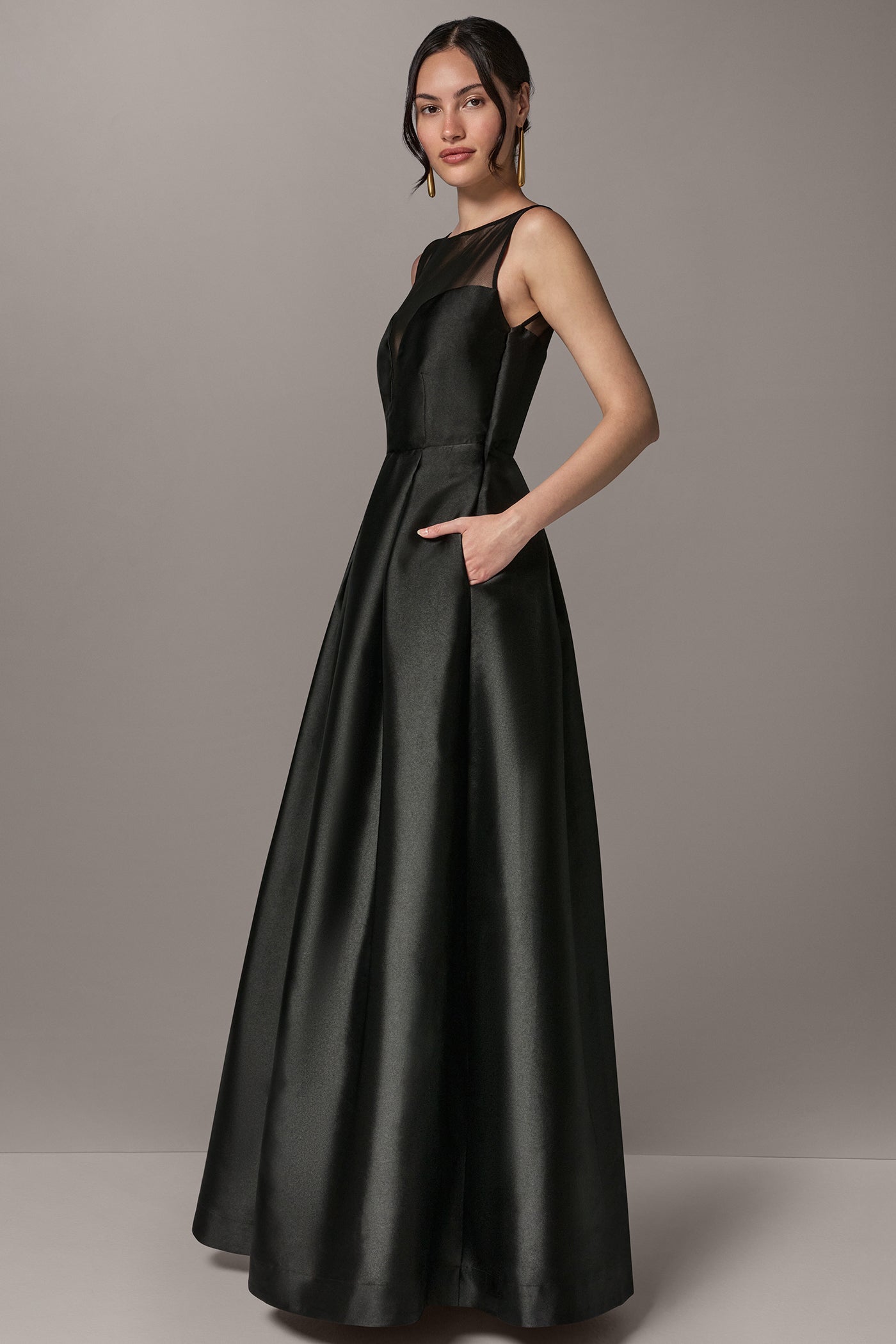 ILLUSION SWEETHEART NECK GOWN VIEW 3