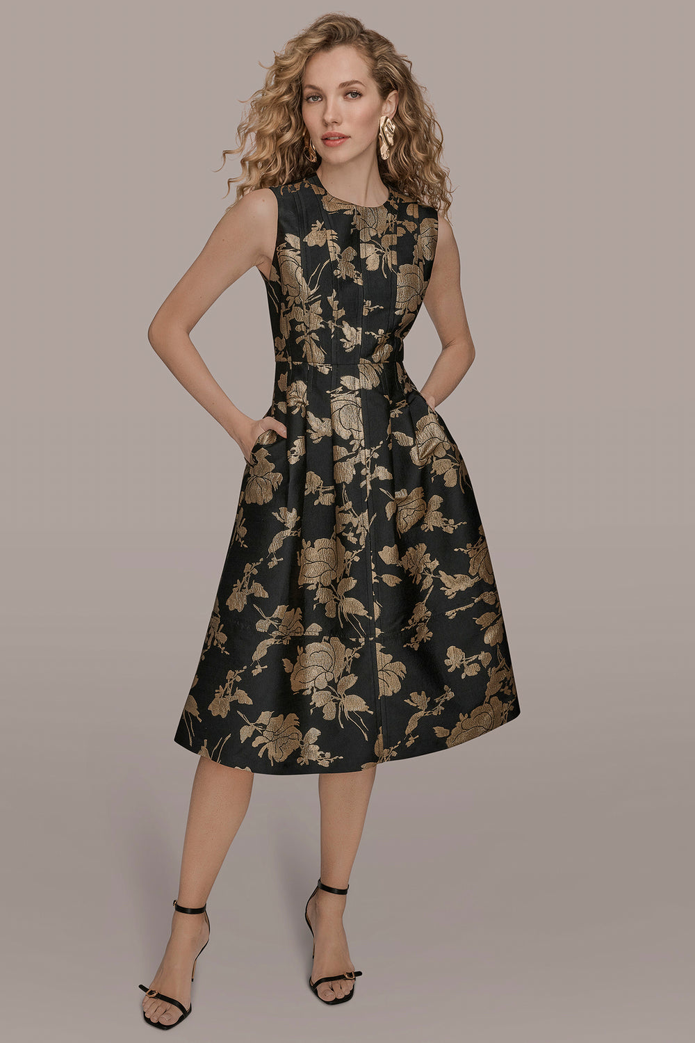 Bubble Jacquard Sleeveless Cocoon Dress