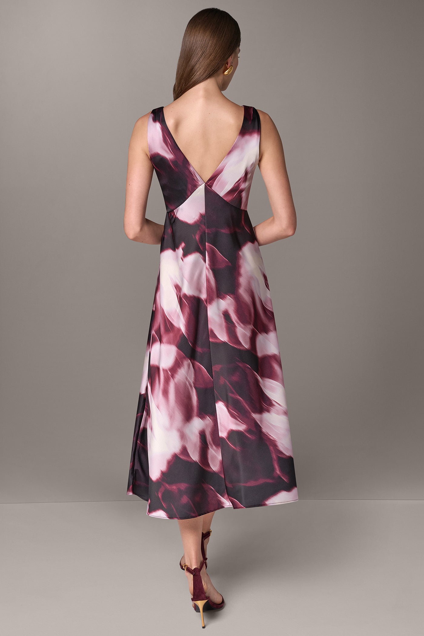 V-NECK FLORAL A-LINE DRESS VIEW 3