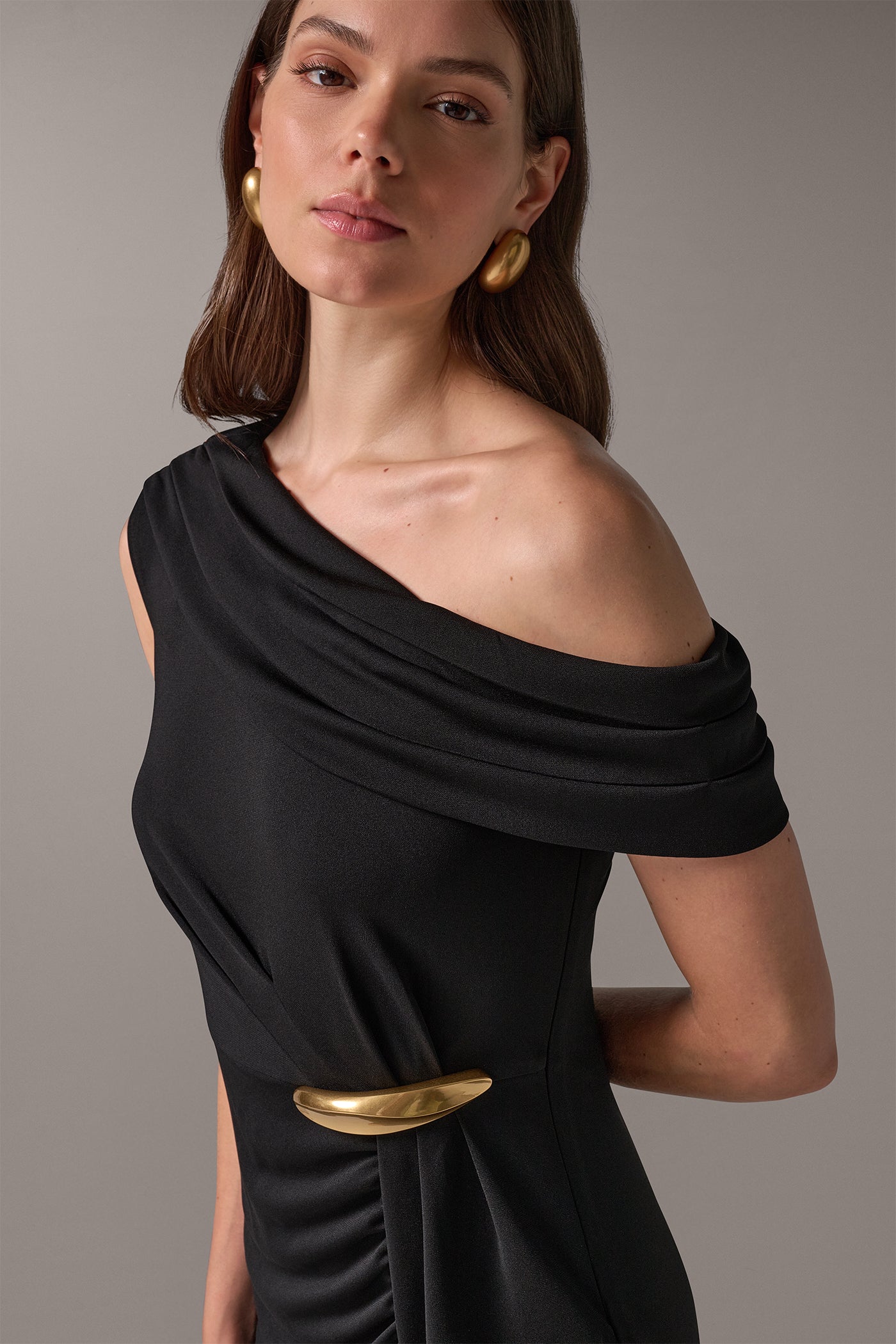 ASYMMETRIC OFF THE SHOULDER MAXI DRESS VIEW 5