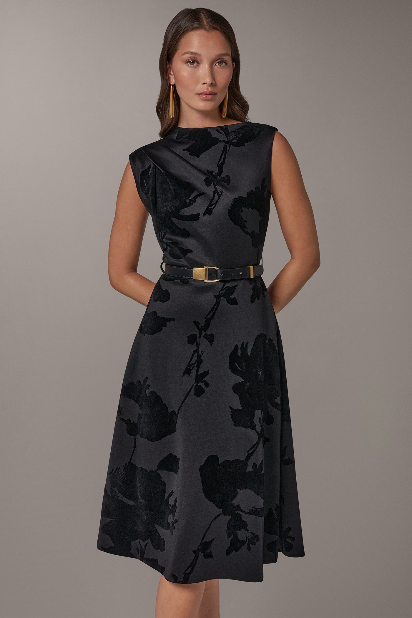 FLORAL MIDI FIT AND FLARE DRESS VIEW 8