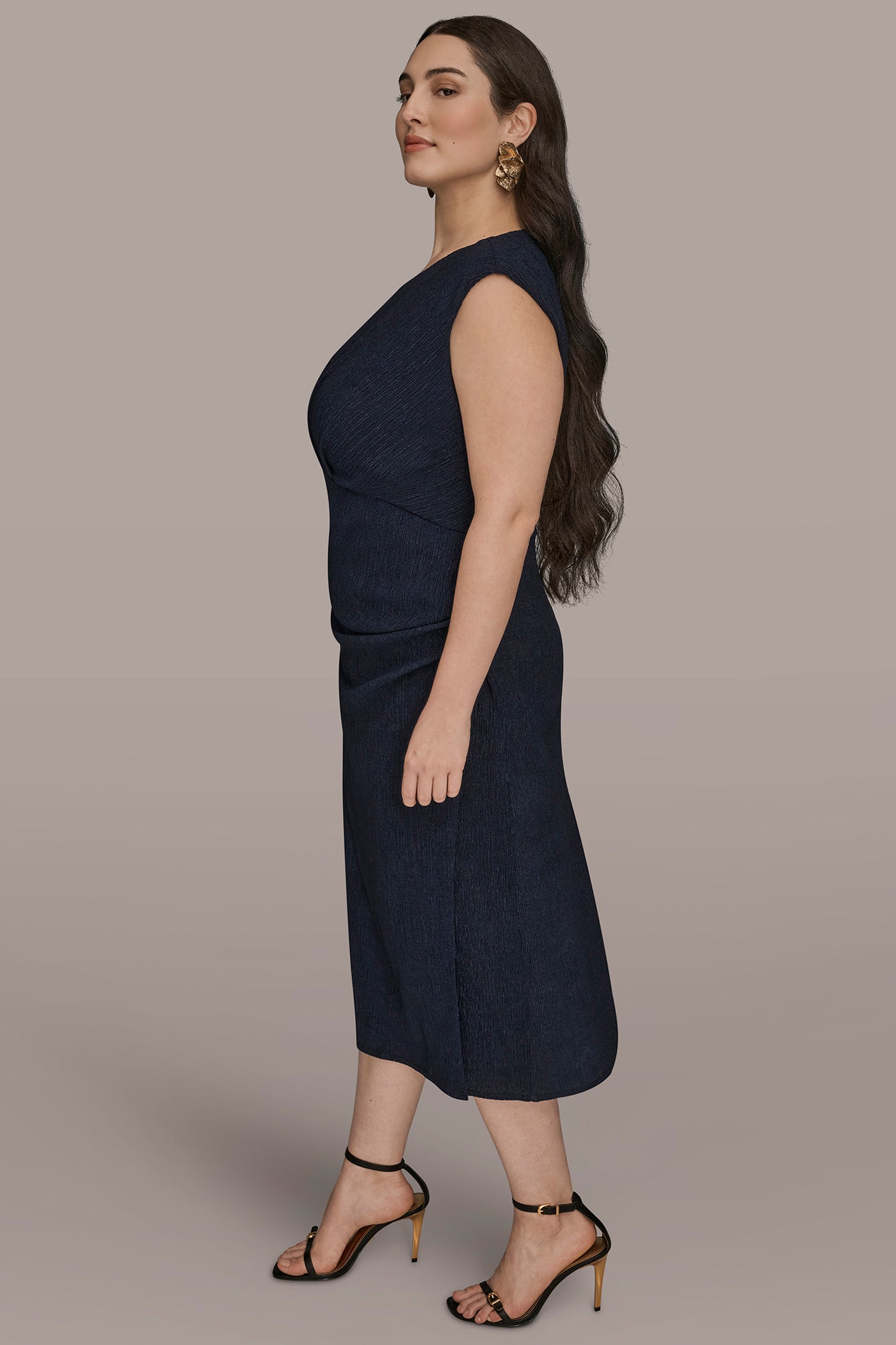 CRINKLED SLEEVELESS RUCHED MIDI DRESS VIEW 9 | Clothing