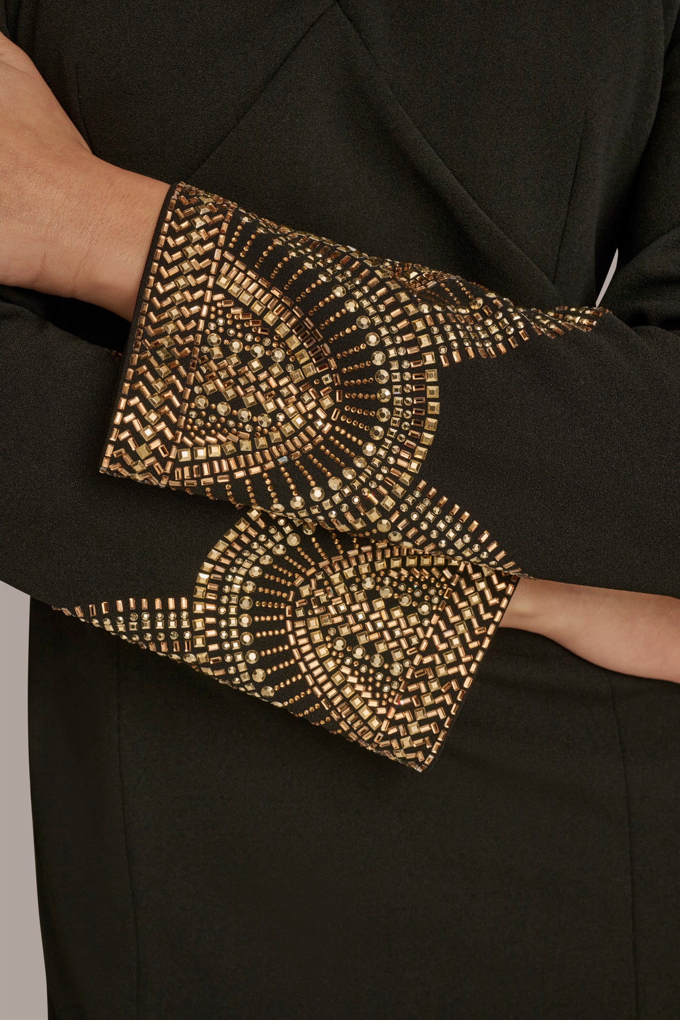 LONG SLEEVE V-NECK SHEATH DRESS VIEW 4 | Cocktail & Party