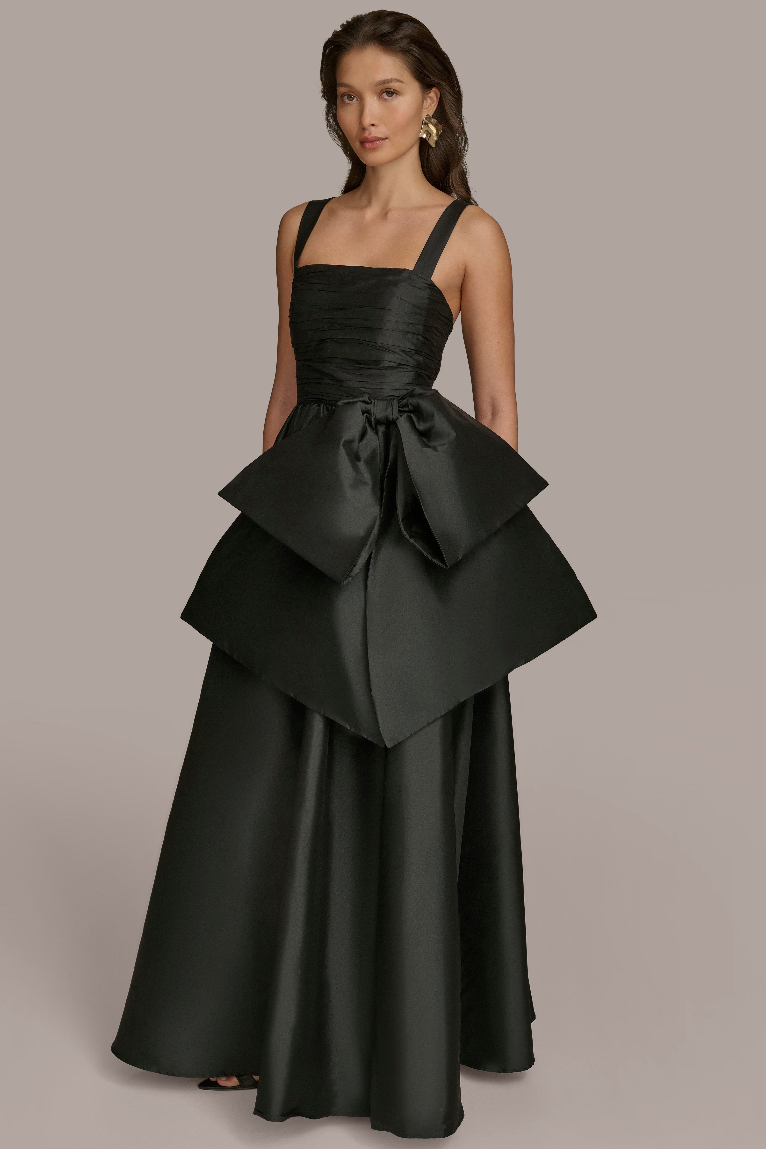 BALL GOWN WITH BIG BOW VIEW 4 | Black Dresses