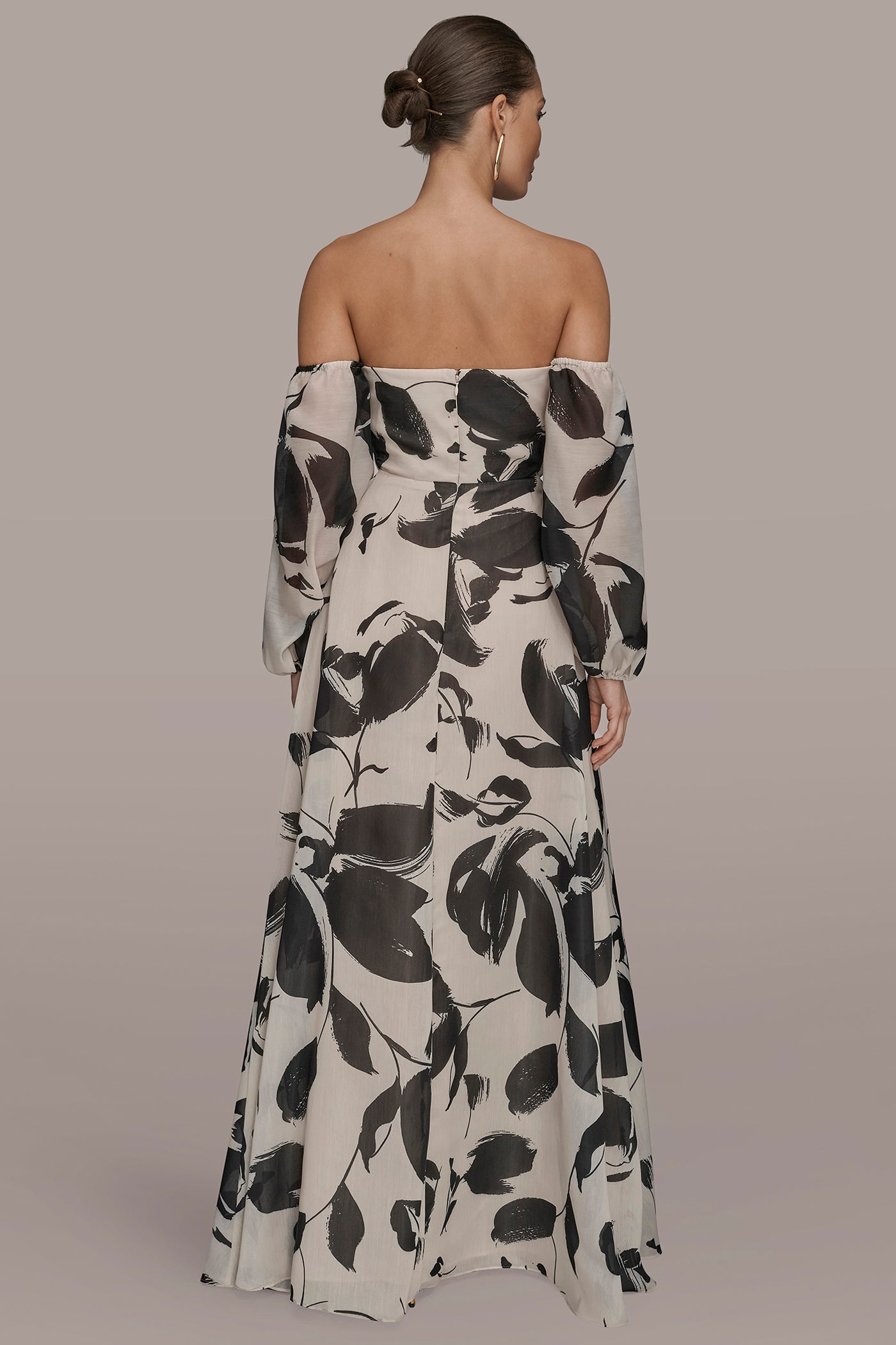 Donna Karan Women's Floral Print Sweetheart Neckline Puff Sleeve Gown Donna Karan Women's Floral Print Sweetheart Neckline Puff Sleeve Gown
