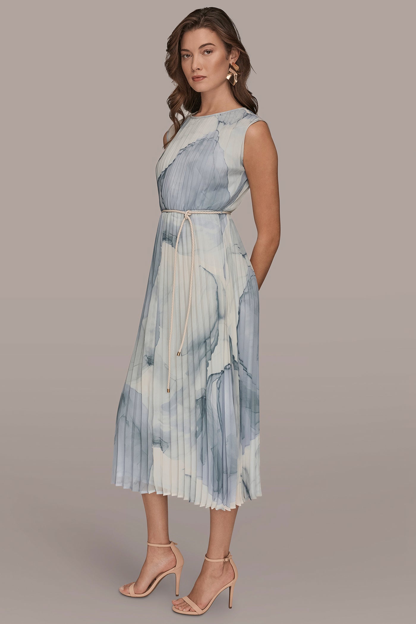 CHIFFON FLORAL SLEEVELESS MIDI DRESS VIEW 3 | Dresses & Jumpsuits