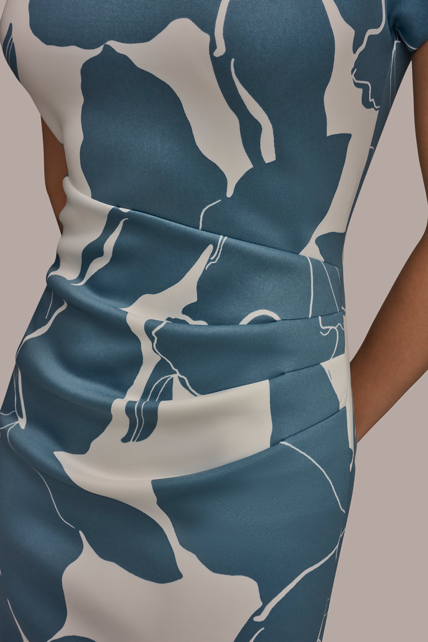 CAP SLEEVE FLORAL SCUBA SHEATH VIEW 5