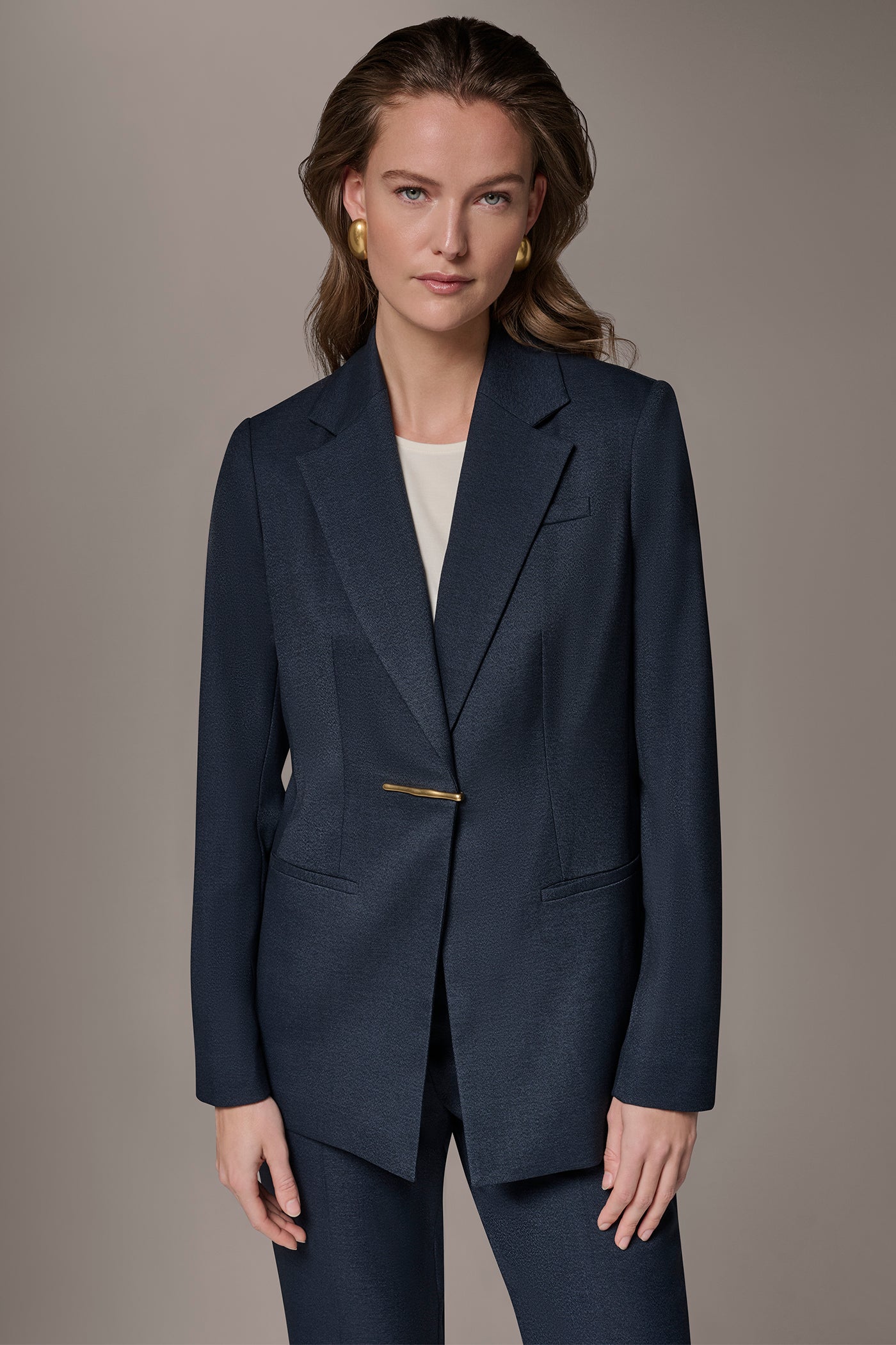 GOLD BAR LONGLINE BLAZER VIEW 4 | Blazers & Vests