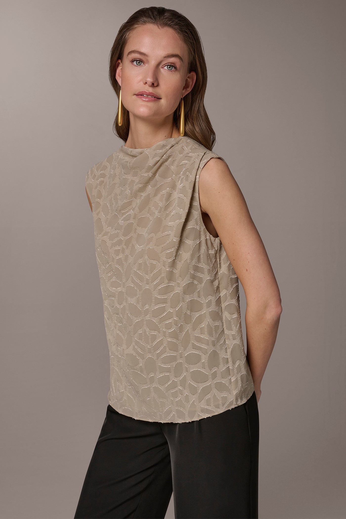 JACQUARD HIGH MOCK NECK BLOUSE VIEW 3 | New clothing