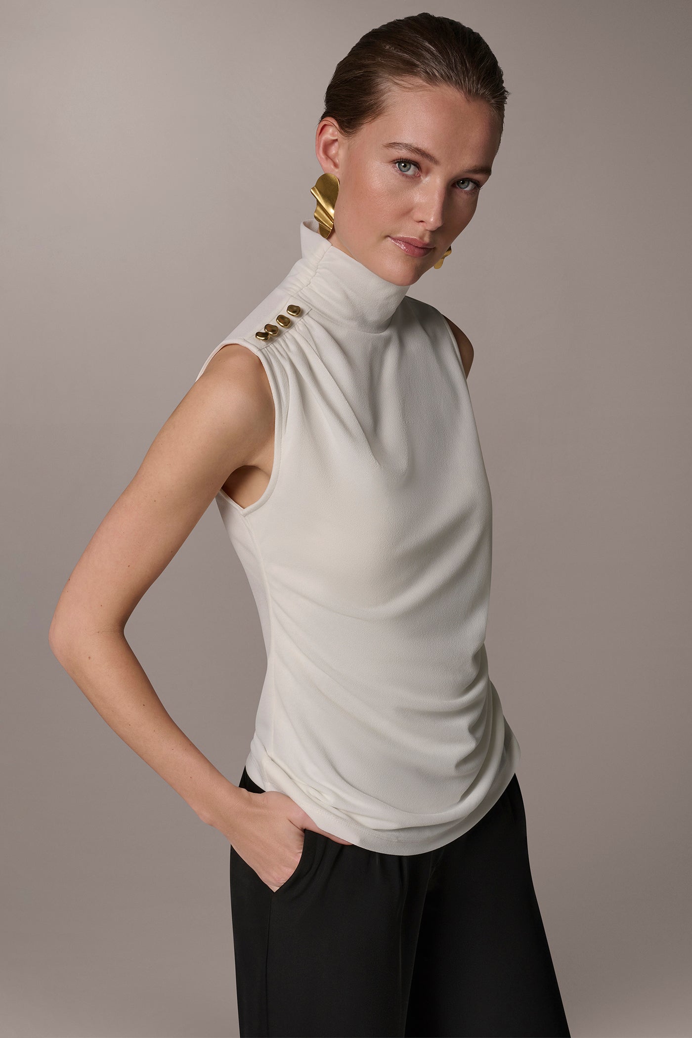 BUTTON SHOULDER BLOUSE VIEW 3 | New clothing