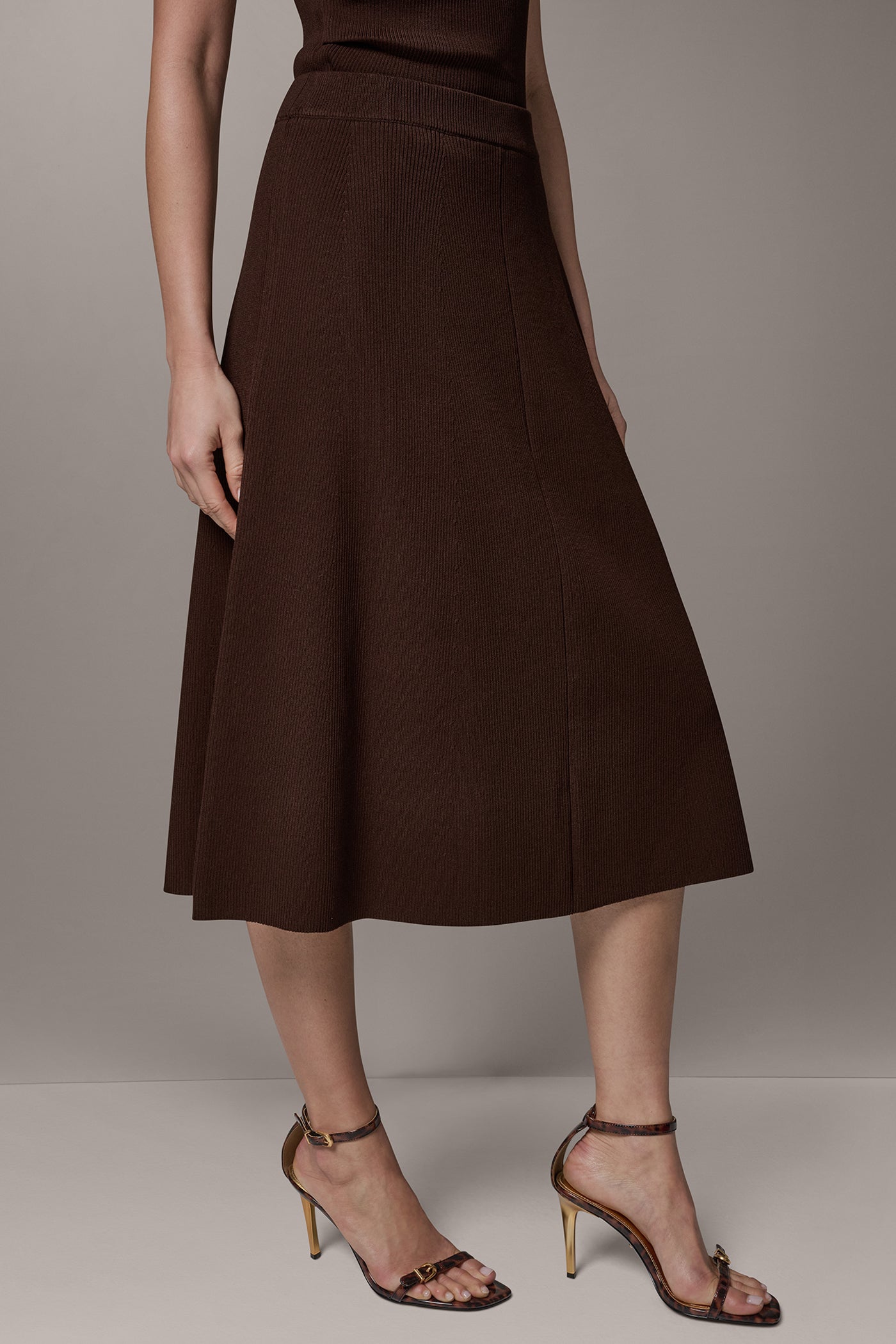 MIDI SWEATER SKIRT VIEW 2