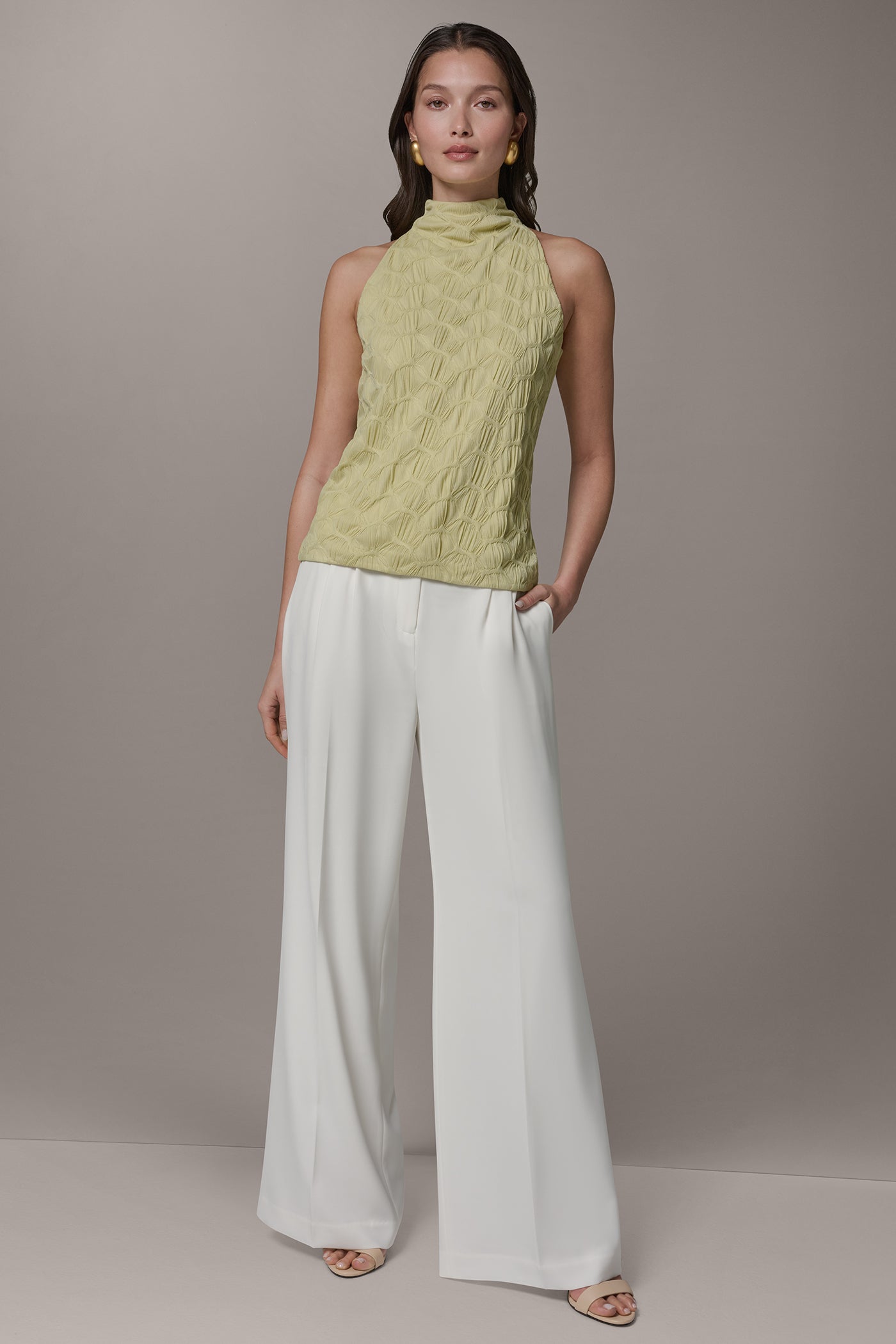 SLEEVELESS MOCK NECK BLOUSE VIEW 7