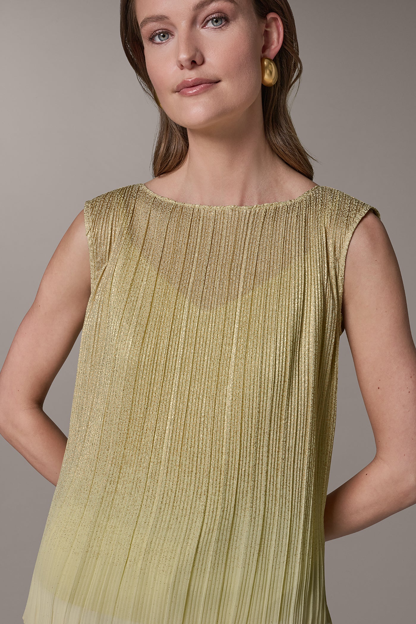 PLEATED BOAT NECK TOP VIEW 4 | New clothing
