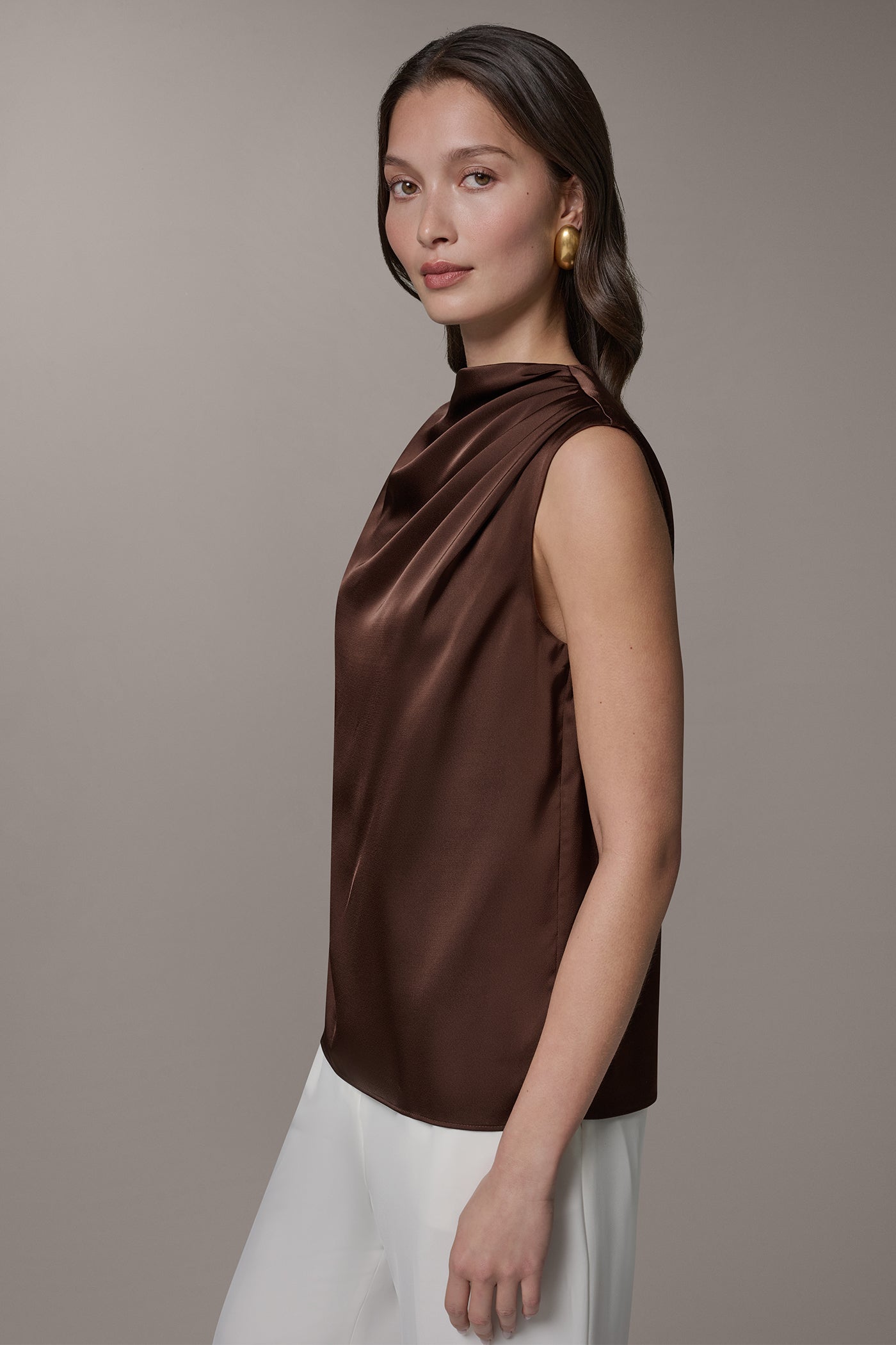 PLEATED SHOULDER BLOUSE VIEW 3 | Clothing