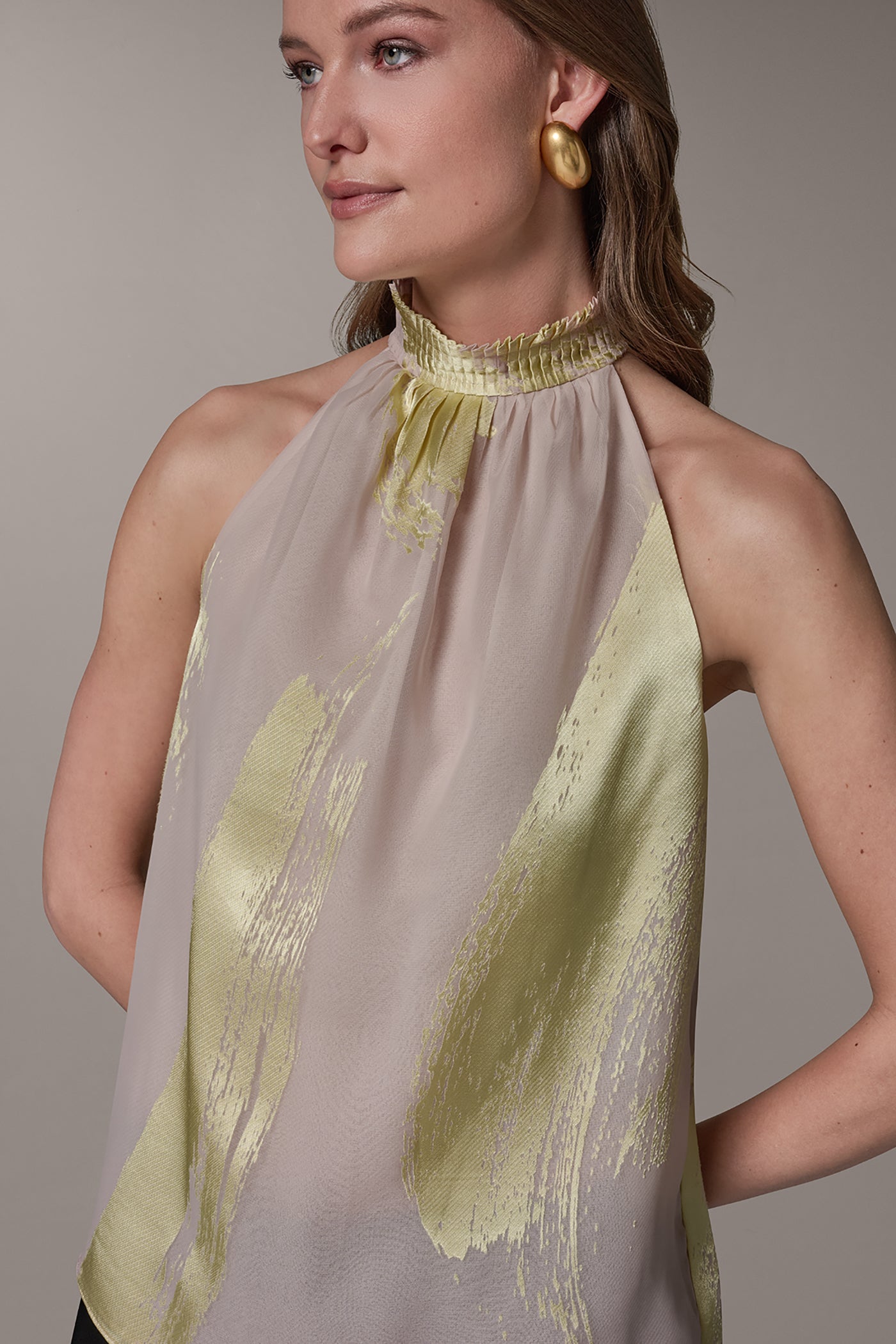 SLEEVELESS MOCK NECK BLOUSE VIEW 4 | Tops