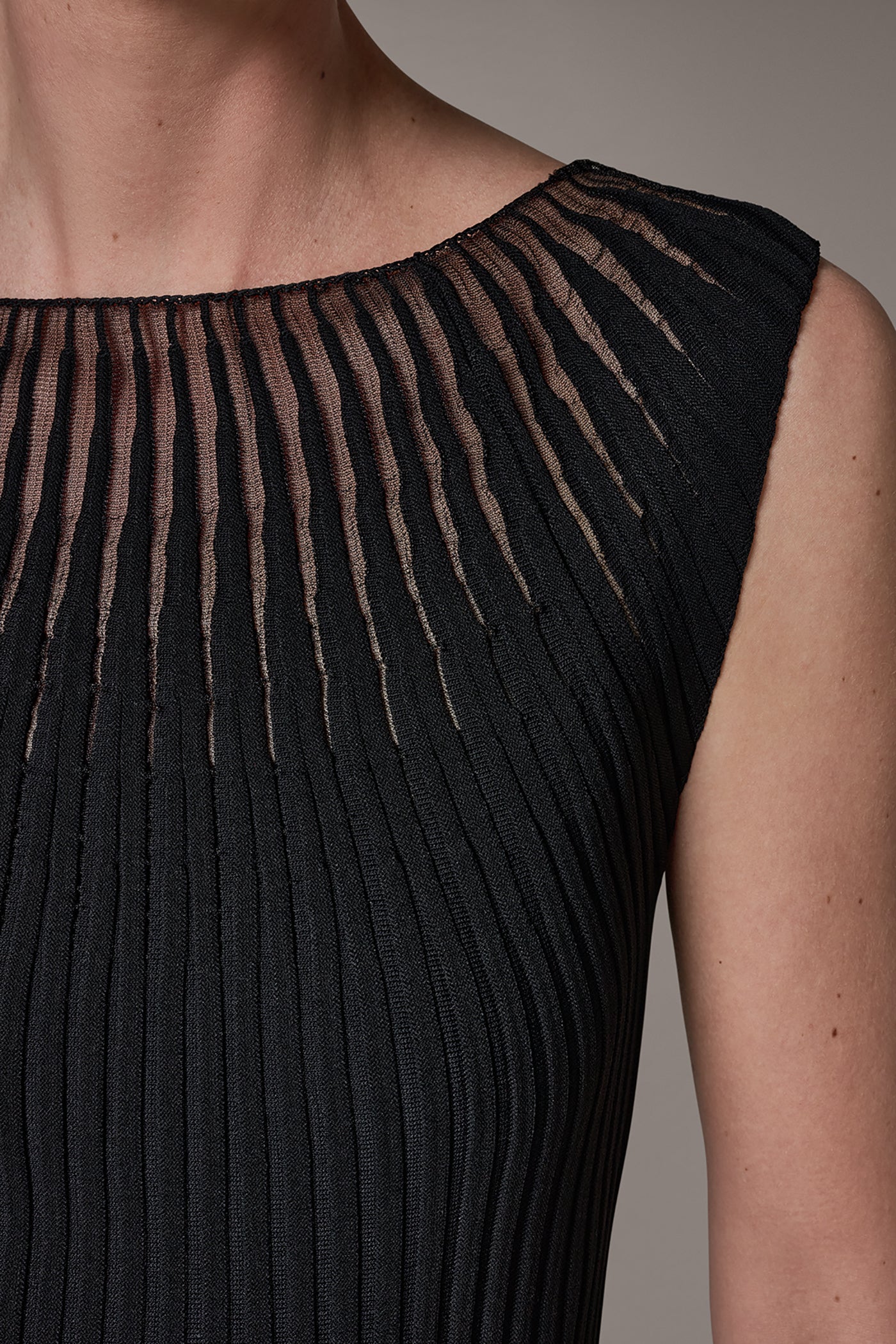 RIBBED SLEEVLESS SWEATER VIEW 5 | New clothing