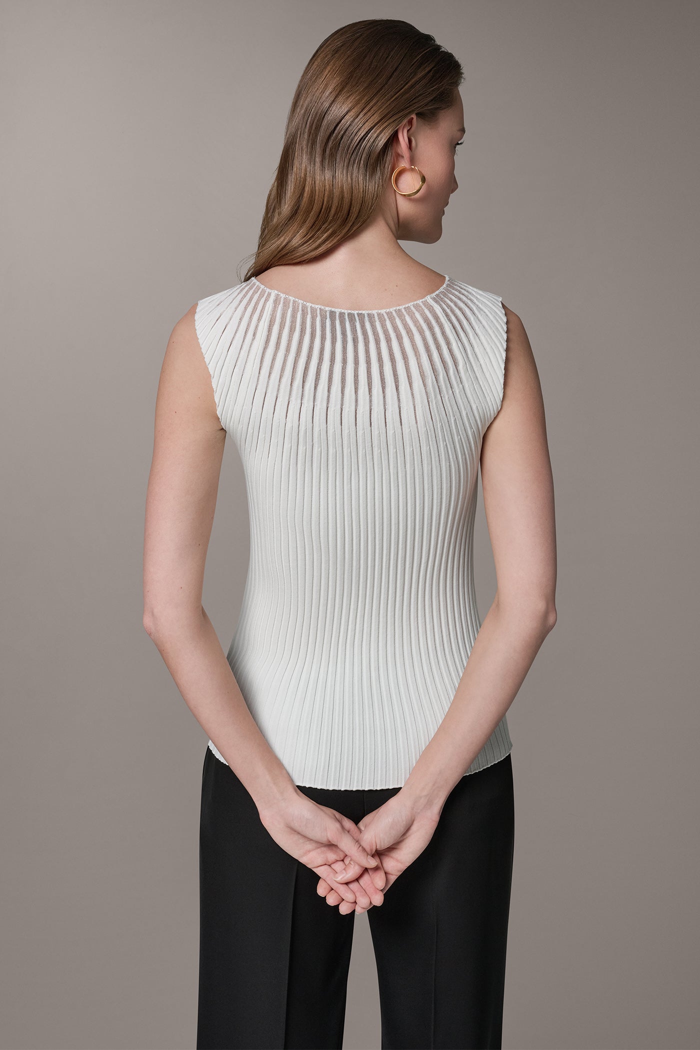 RIBBED SLEEVLESS SWEATER VIEW 3