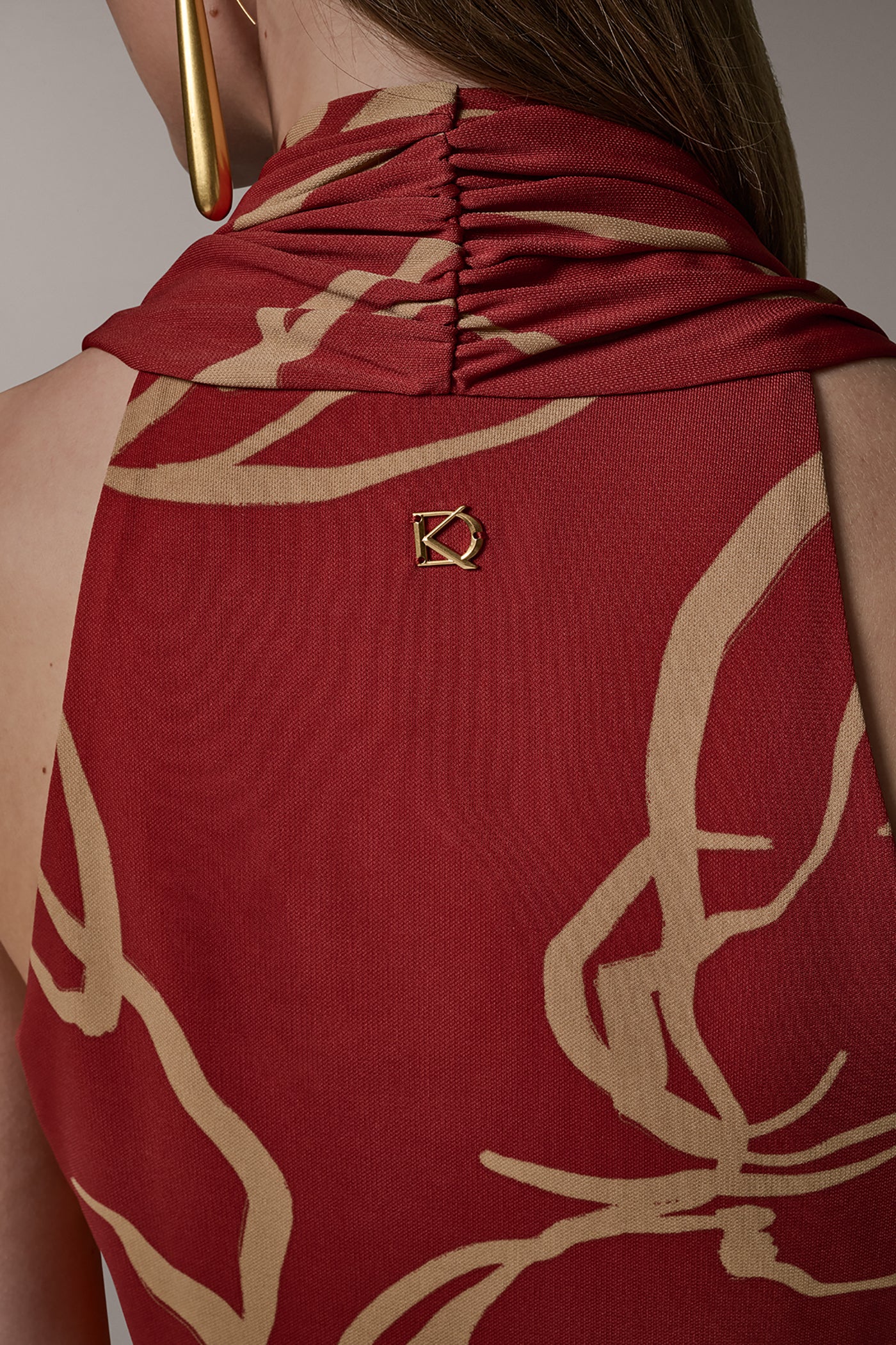 RUCHED V-NECK TOP VIEW 5 | Tops