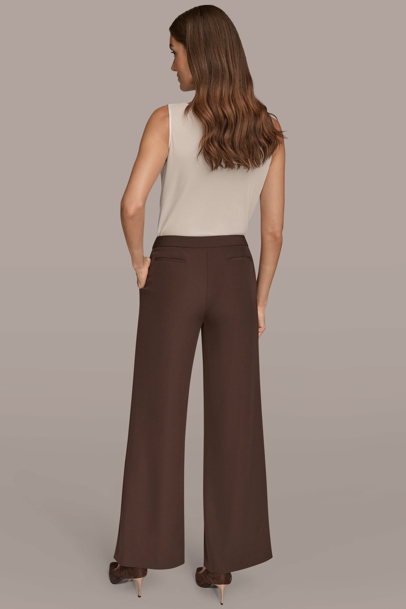 MID-RISE PLEATED WIDE-LEG SUIT PANT VIEW 4 | Clothing