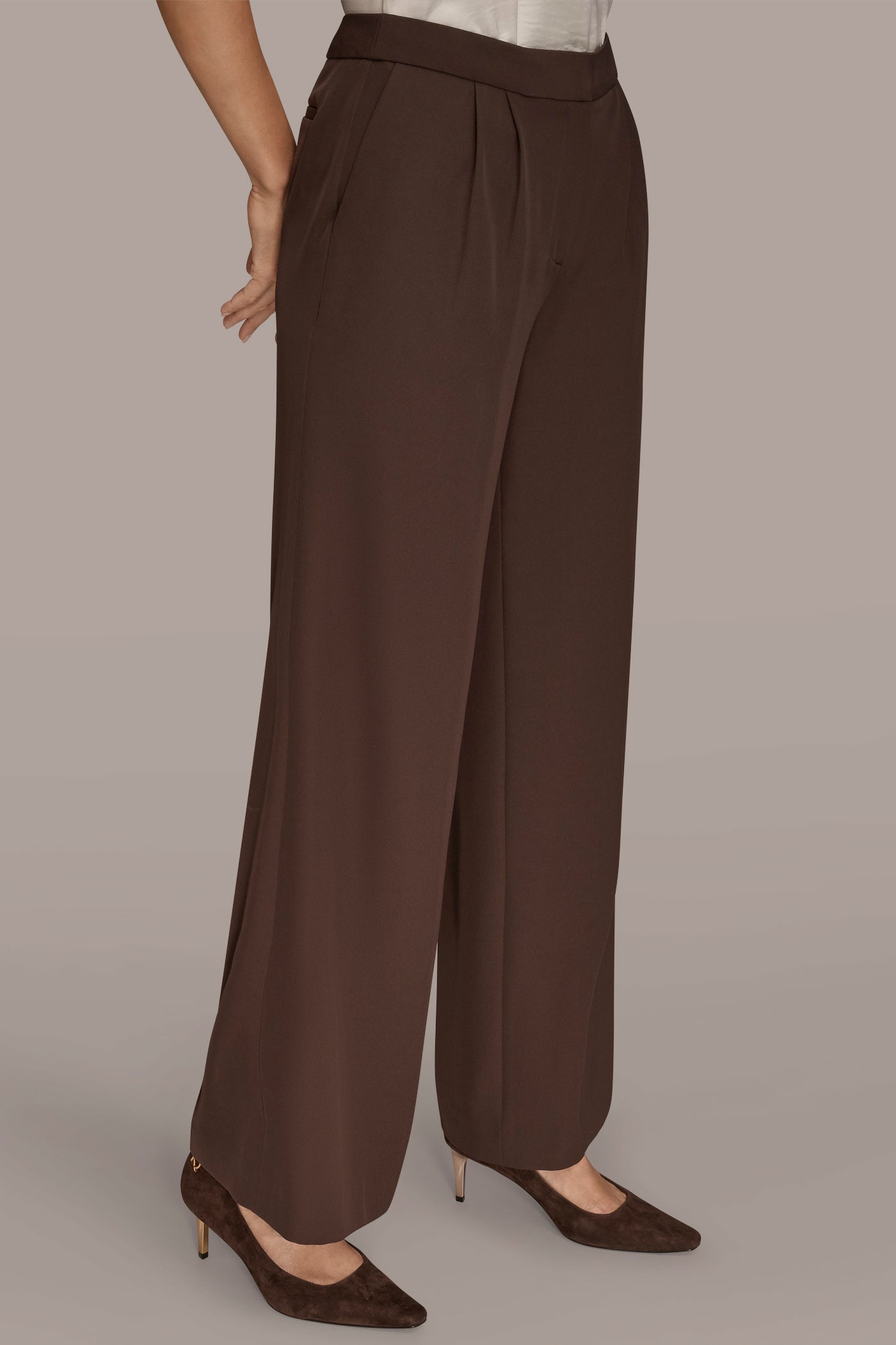 MID-RISE PLEATED WIDE-LEG SUIT PANT VIEW 3 | Clothing