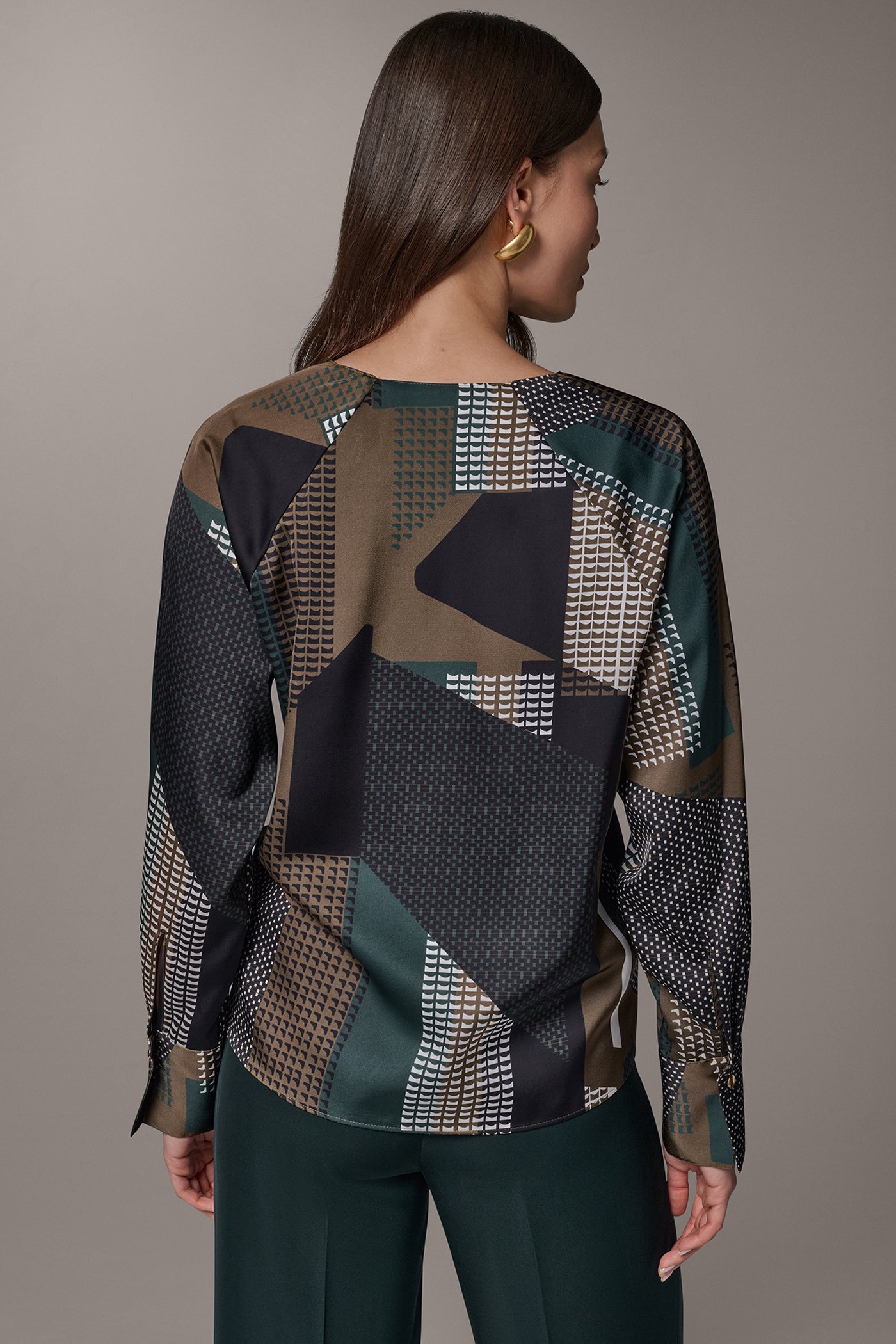 ASYMMETRICAL V-NECK BLOUSE VIEW 3