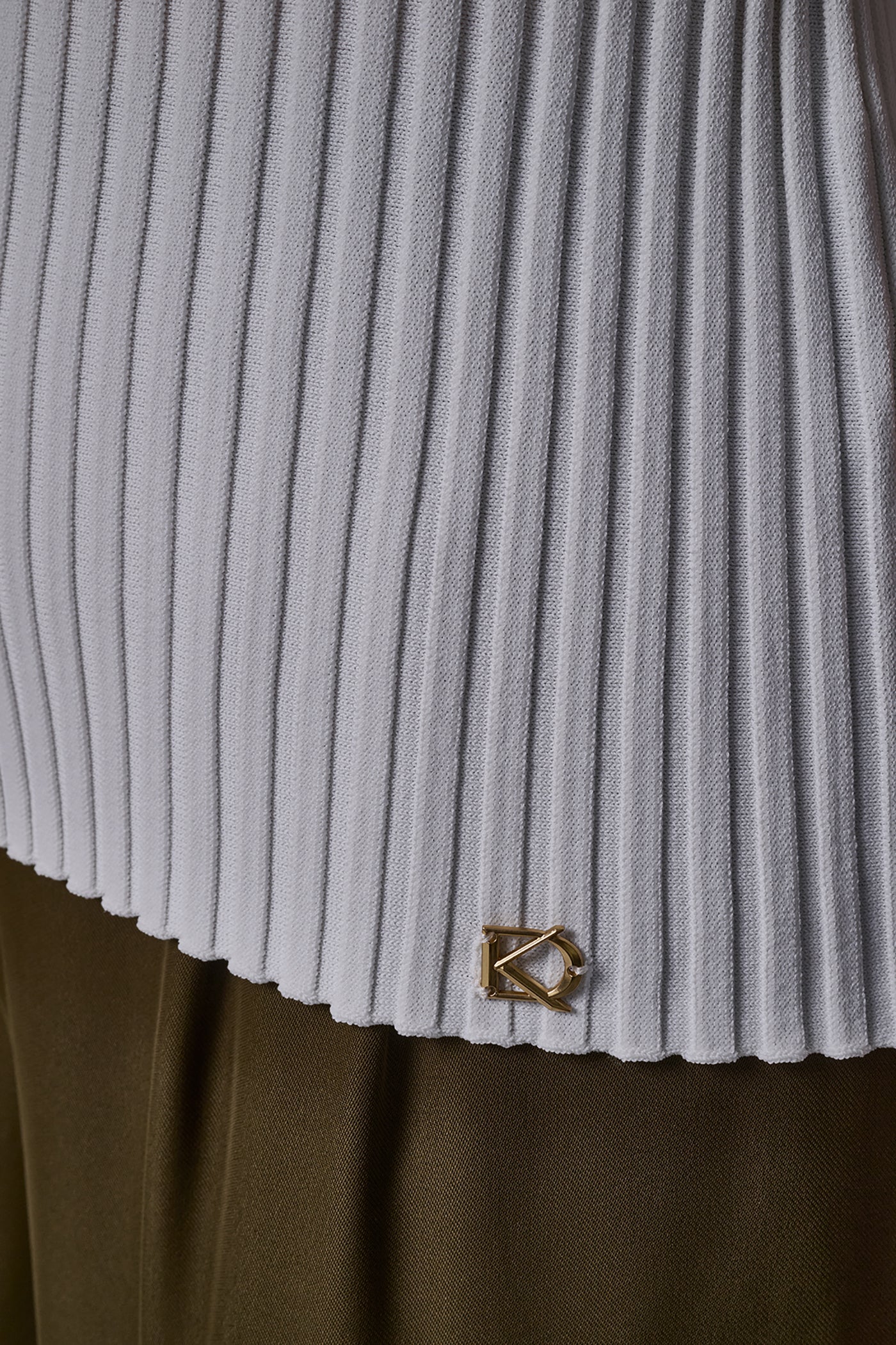 SLEEVELESS ILLUSION SWEATER VIEW 6